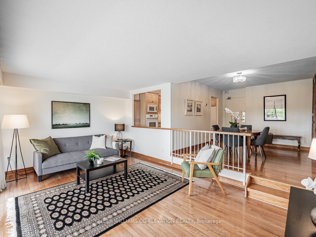 270 Scarlett Rd, #211