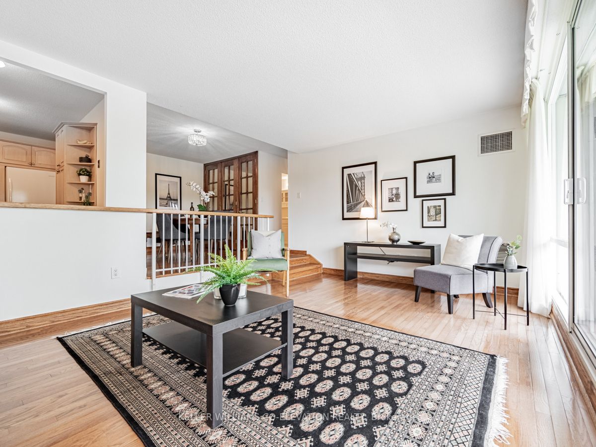 270 Scarlett Rd, #211