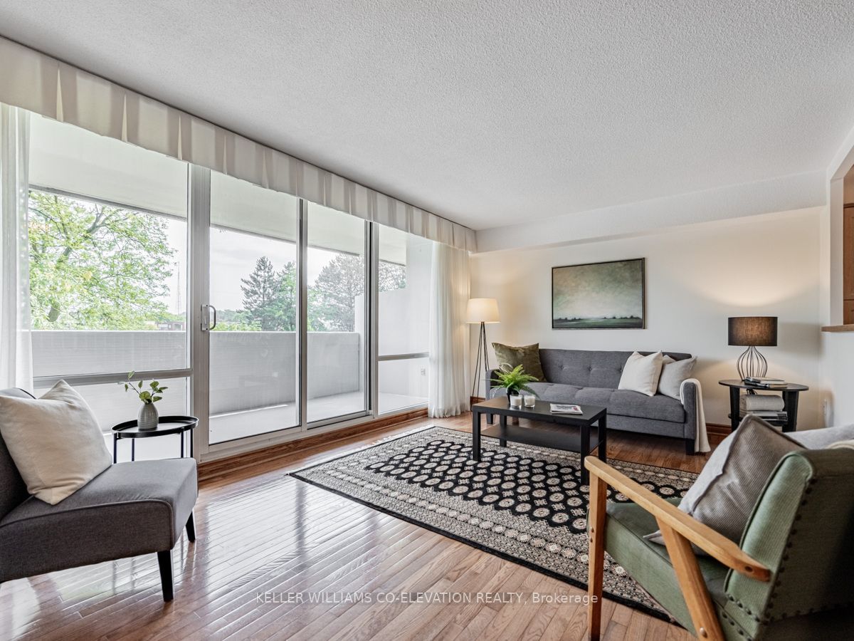 270 Scarlett Rd, #211