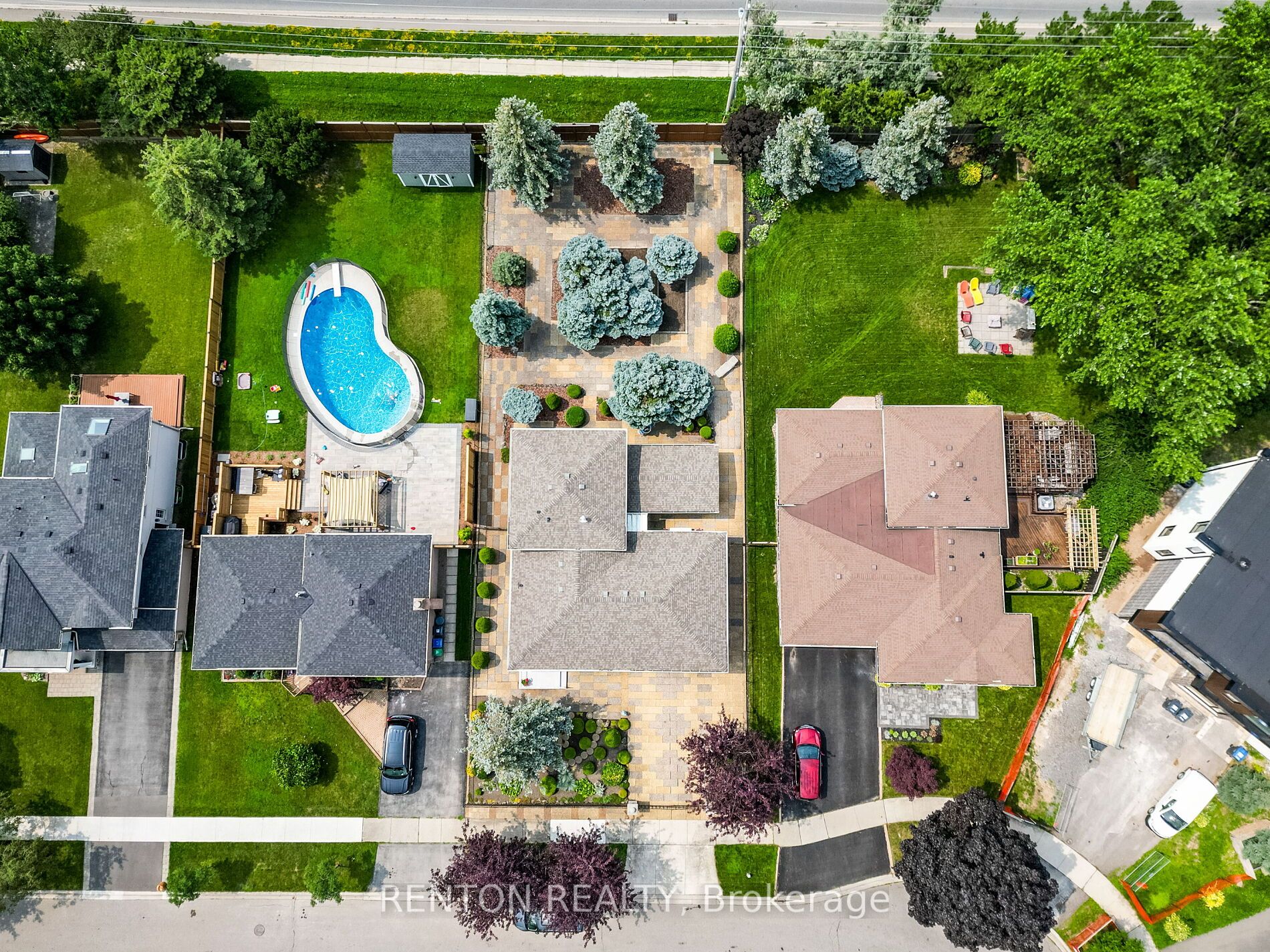 2765 Bushland Crescent