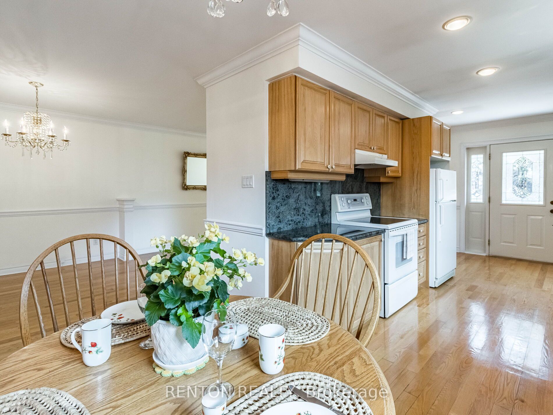 2765 Bushland Crescent