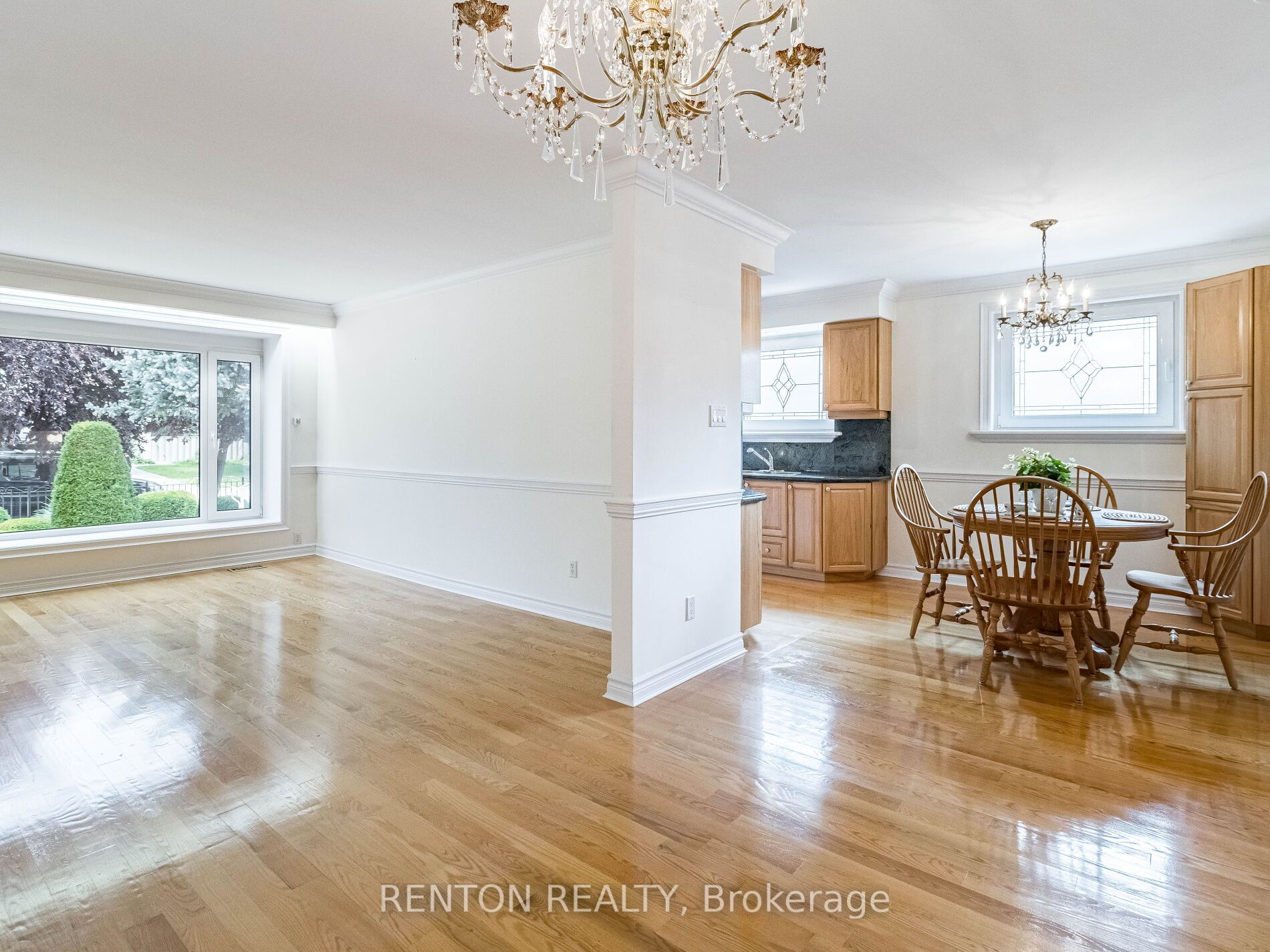 2765 Bushland Crescent