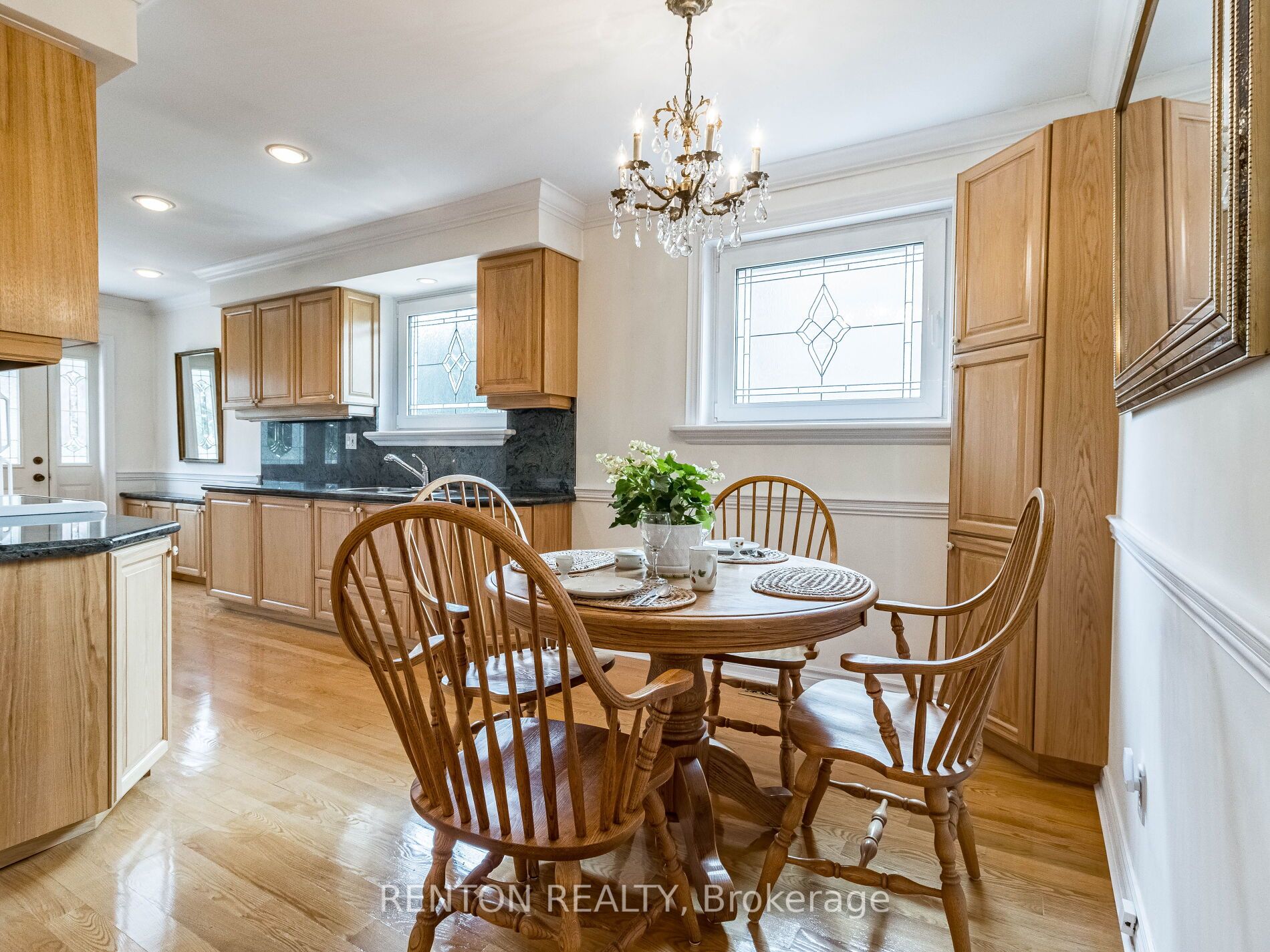 2765 Bushland Crescent