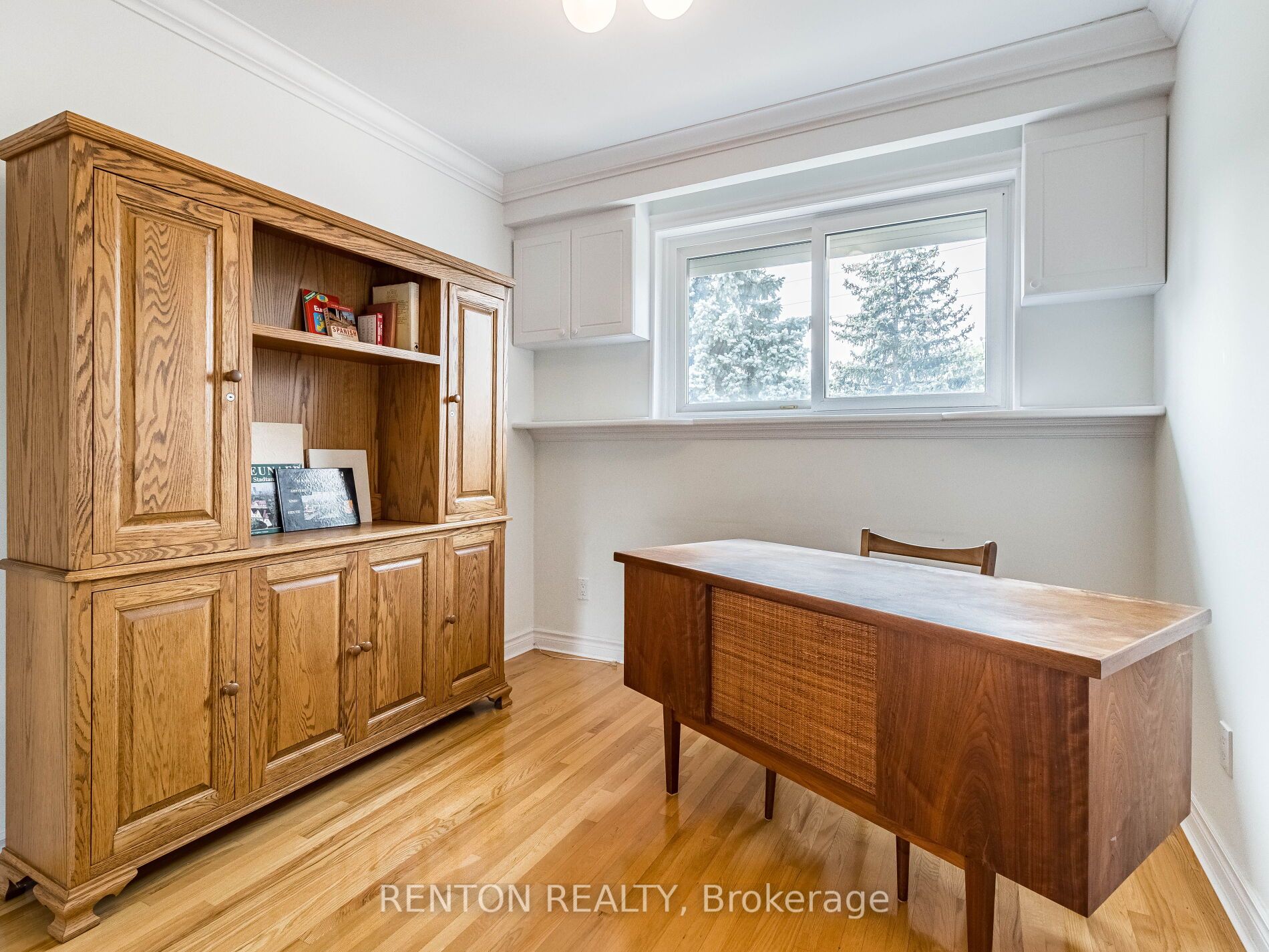 2765 Bushland Crescent