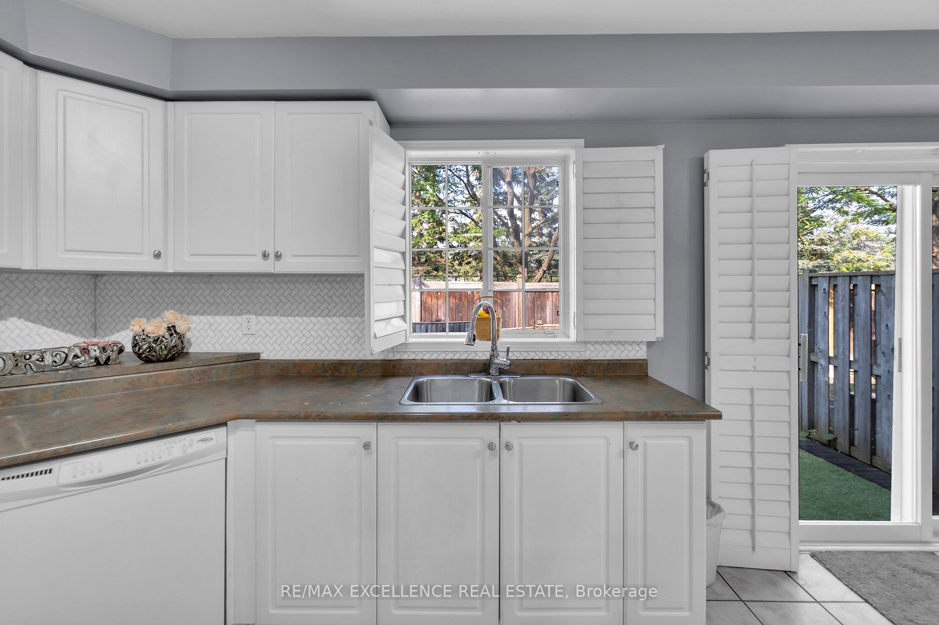 9800 Mclaughlin Rd, #7