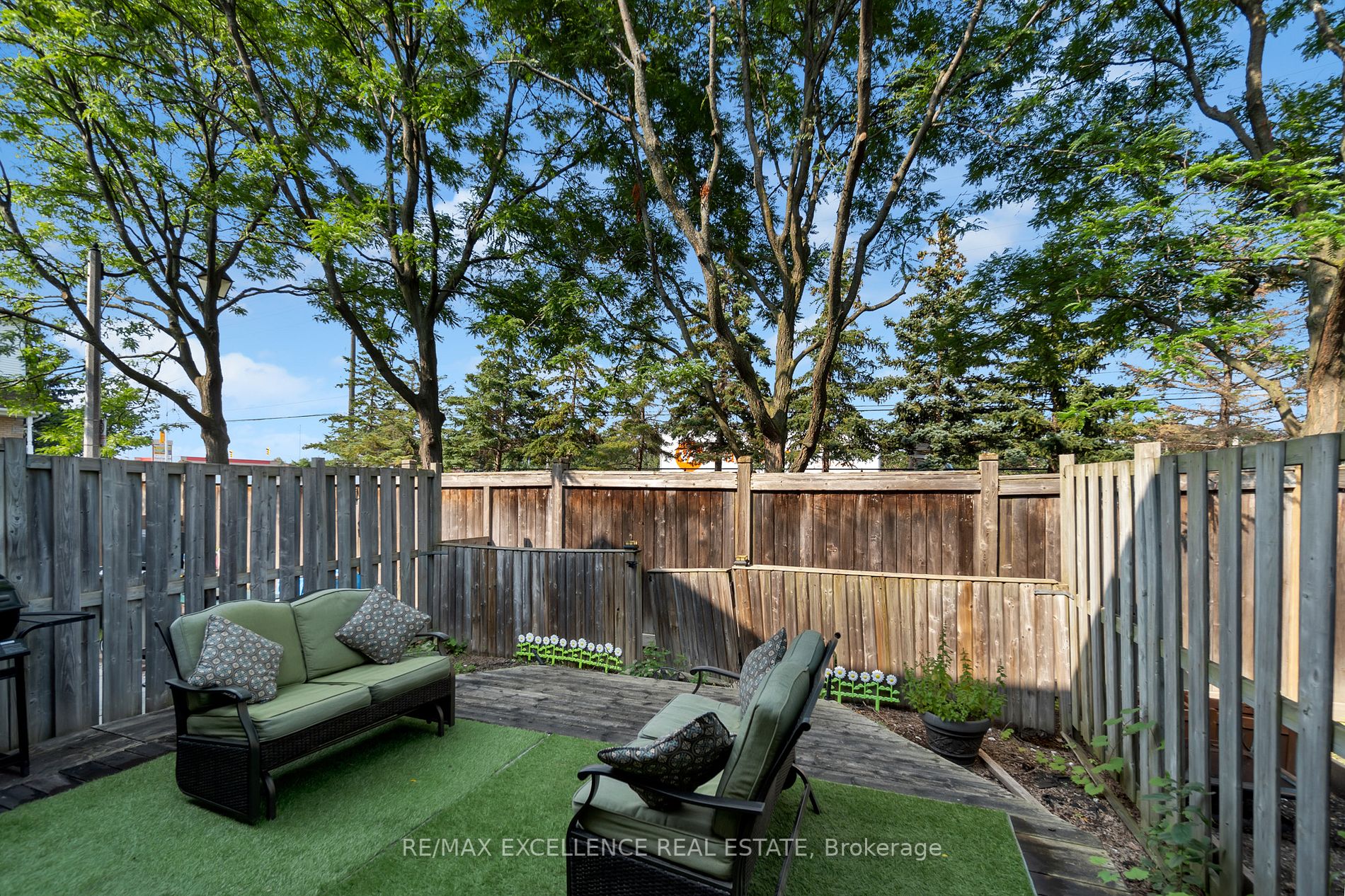 9800 Mclaughlin Rd, #7