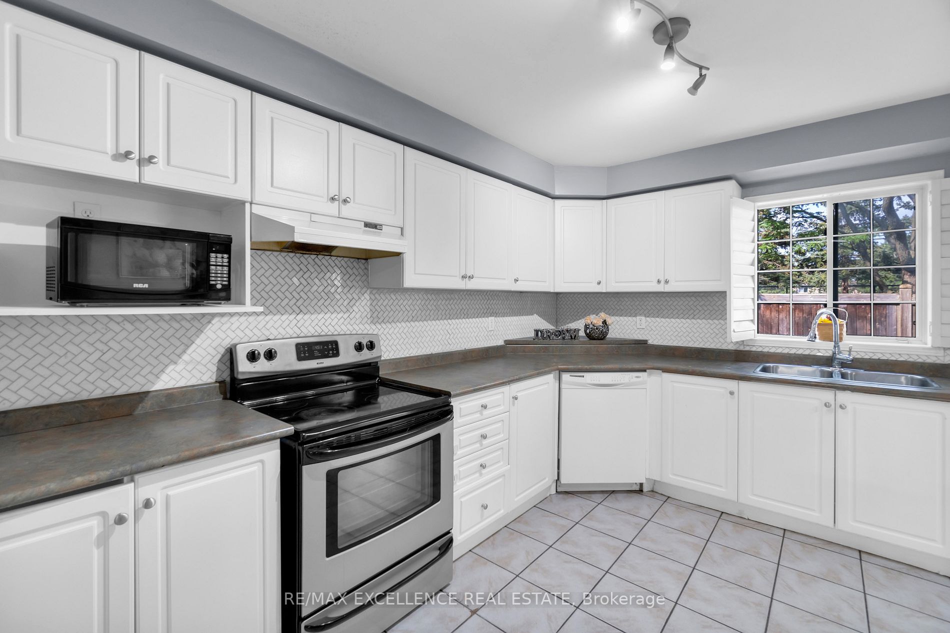 9800 Mclaughlin Rd, #7