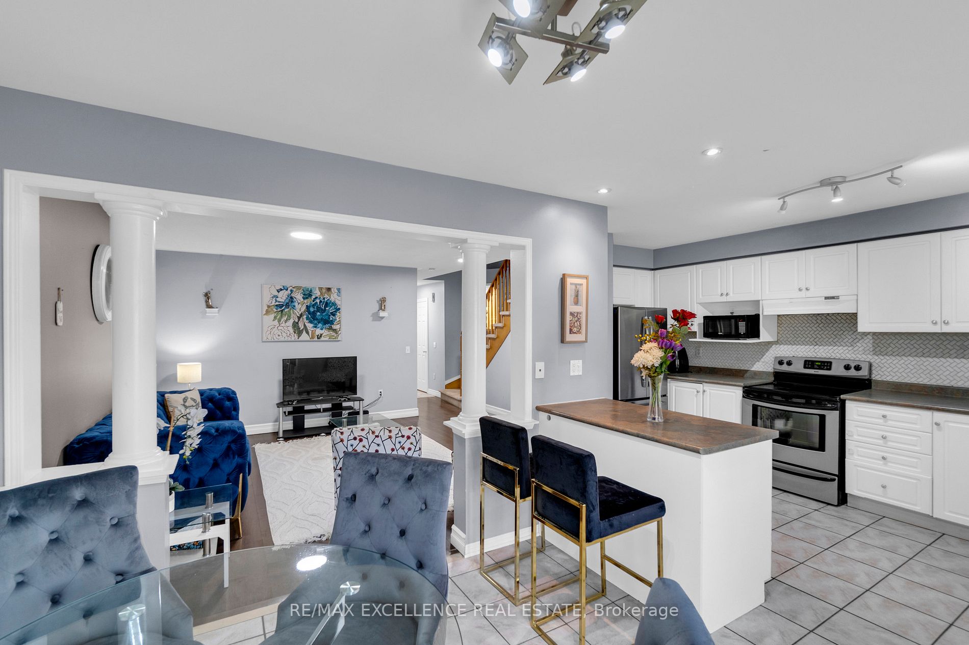 9800 Mclaughlin Rd, #7