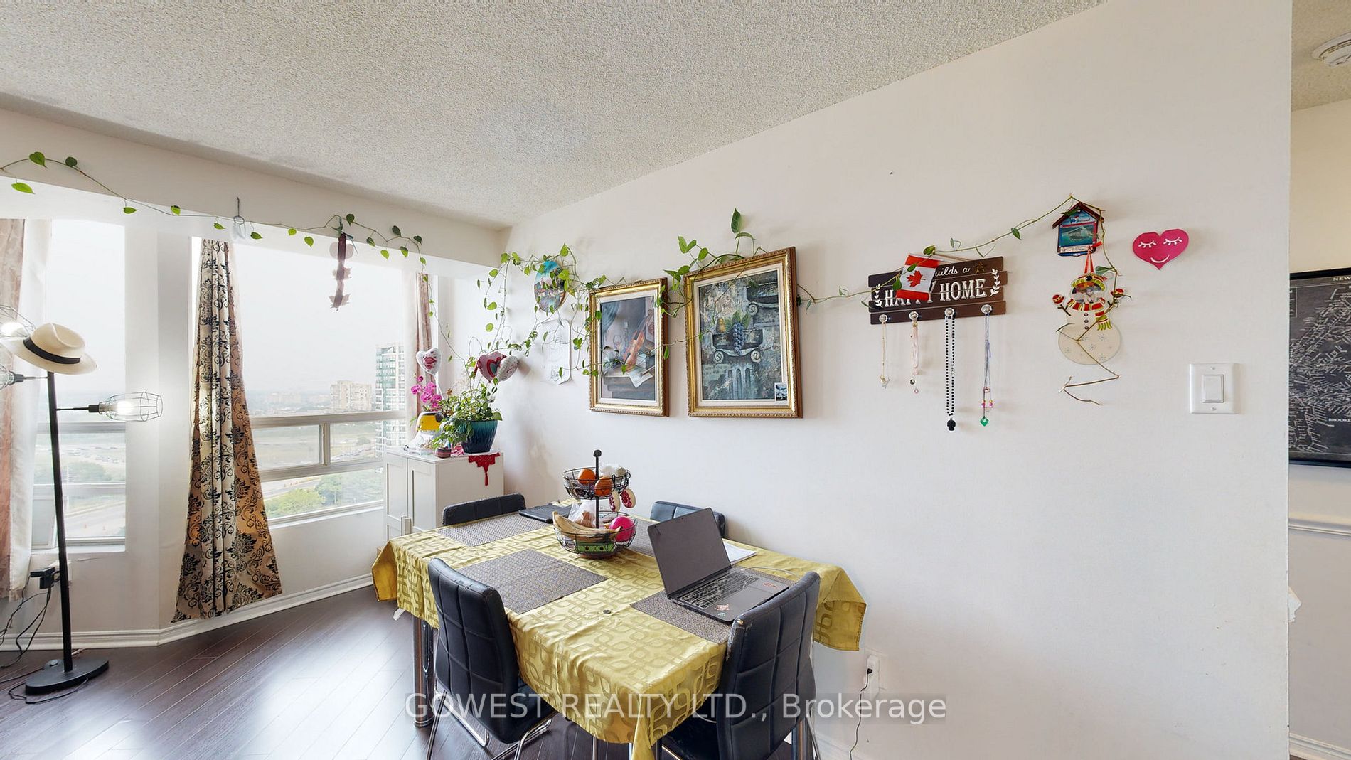 50 Kingsbridge Garden Circ, #1807