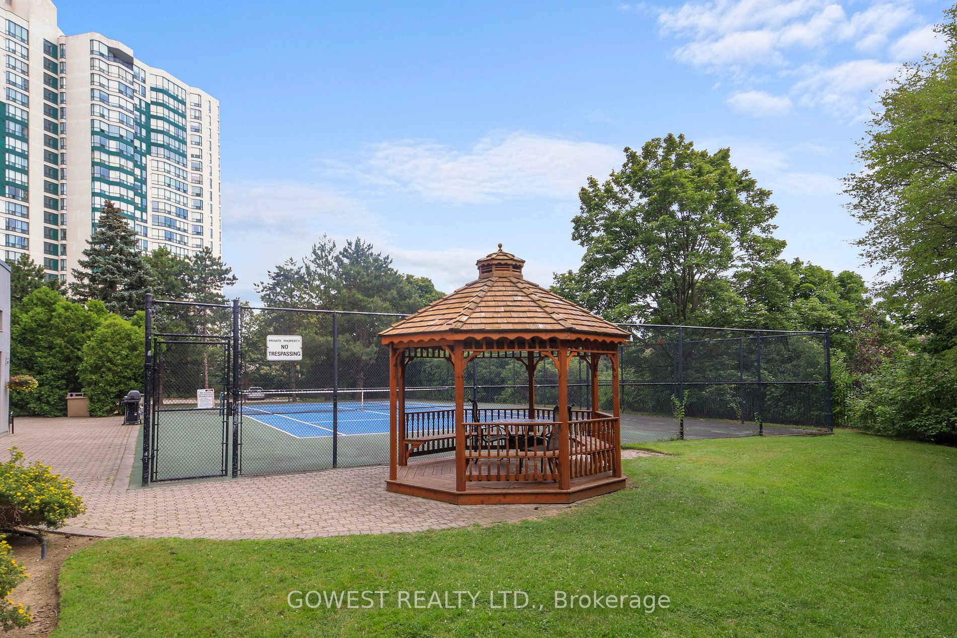 50 Kingsbridge Garden Circ, #1807