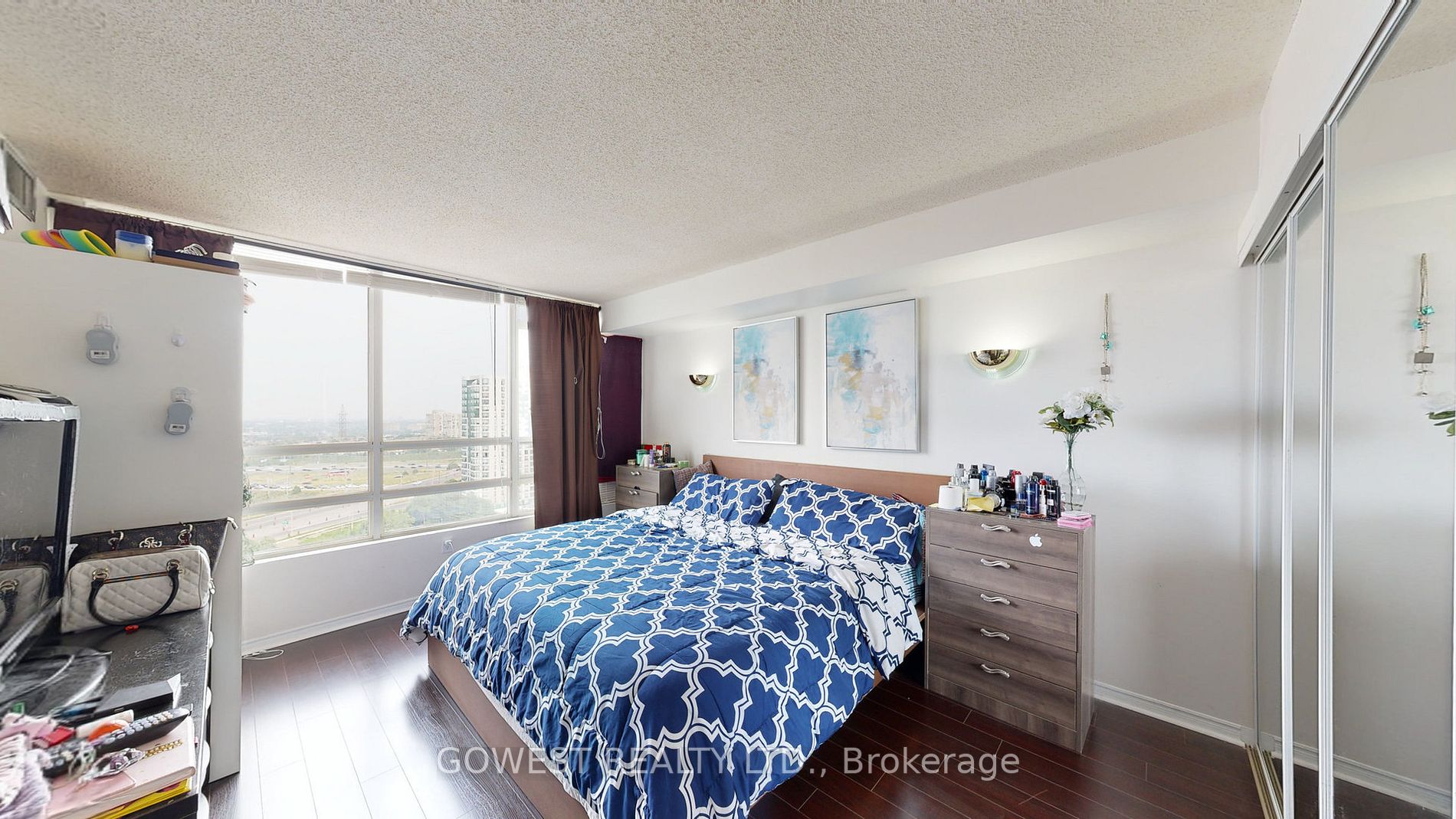 50 Kingsbridge Garden Circ, #1807