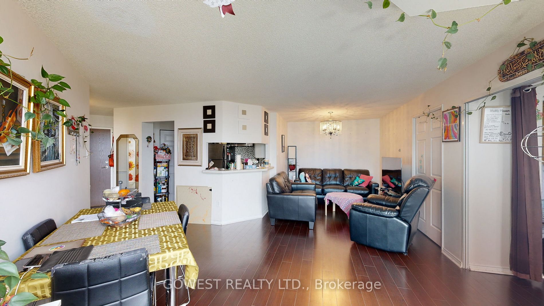 50 Kingsbridge Garden Circ, #1807