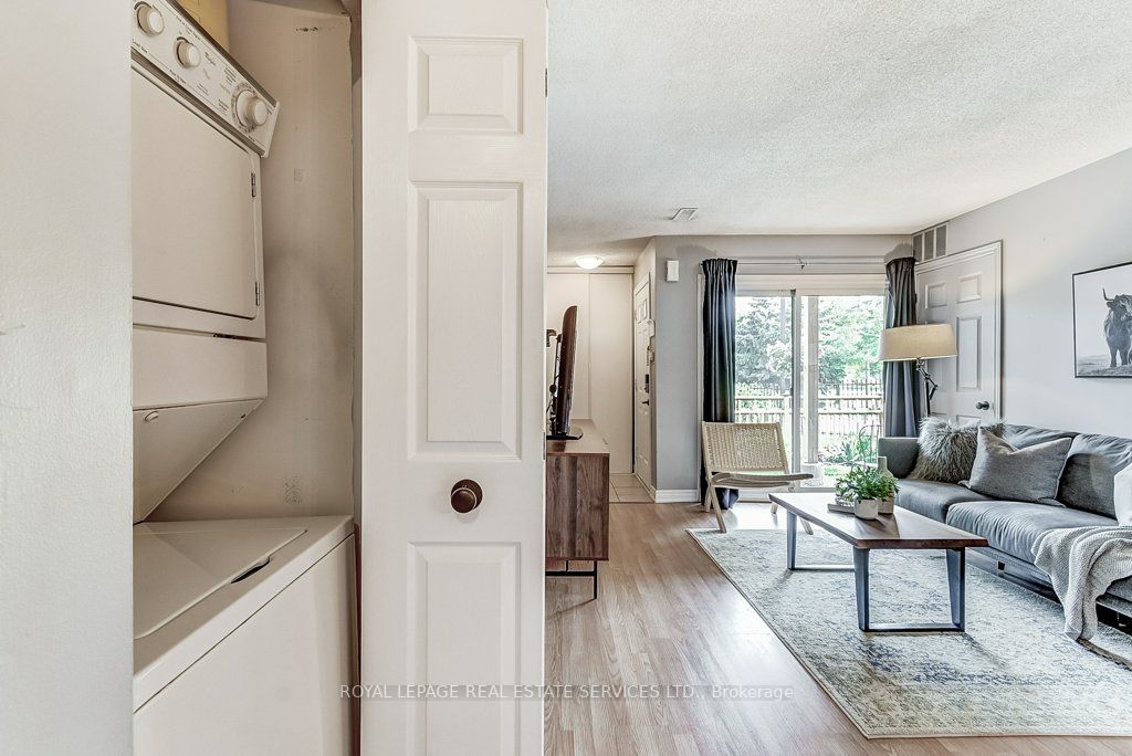4140 Foxwood Drive, #404