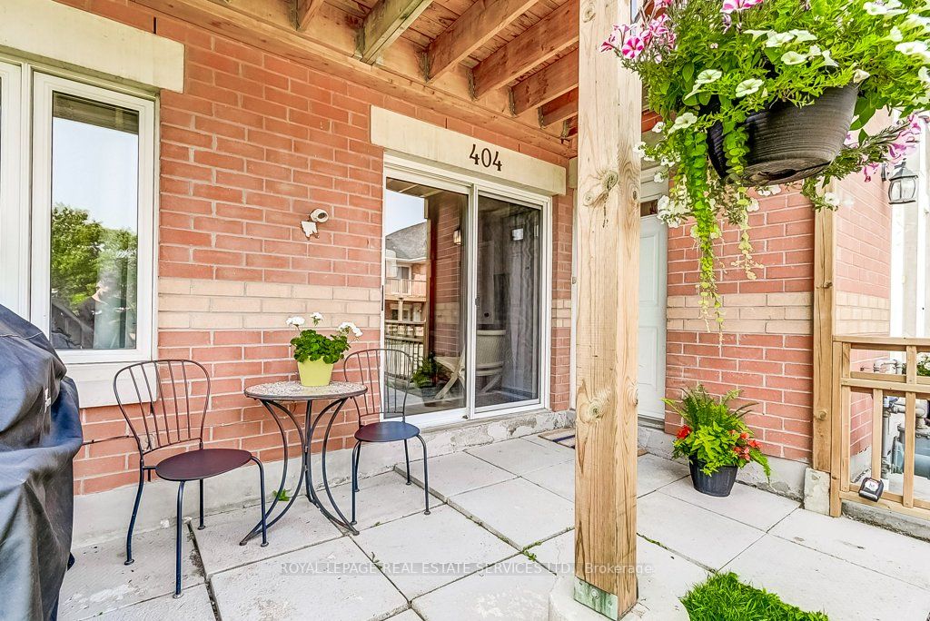 4140 Foxwood Drive, #404