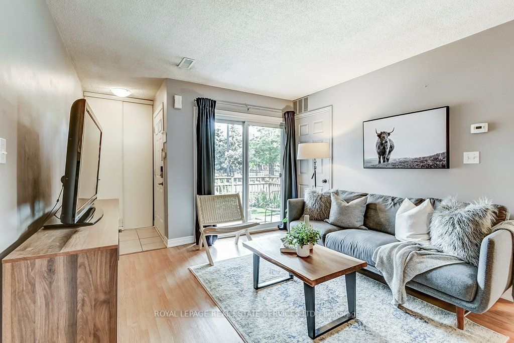 4140 Foxwood Drive, #404