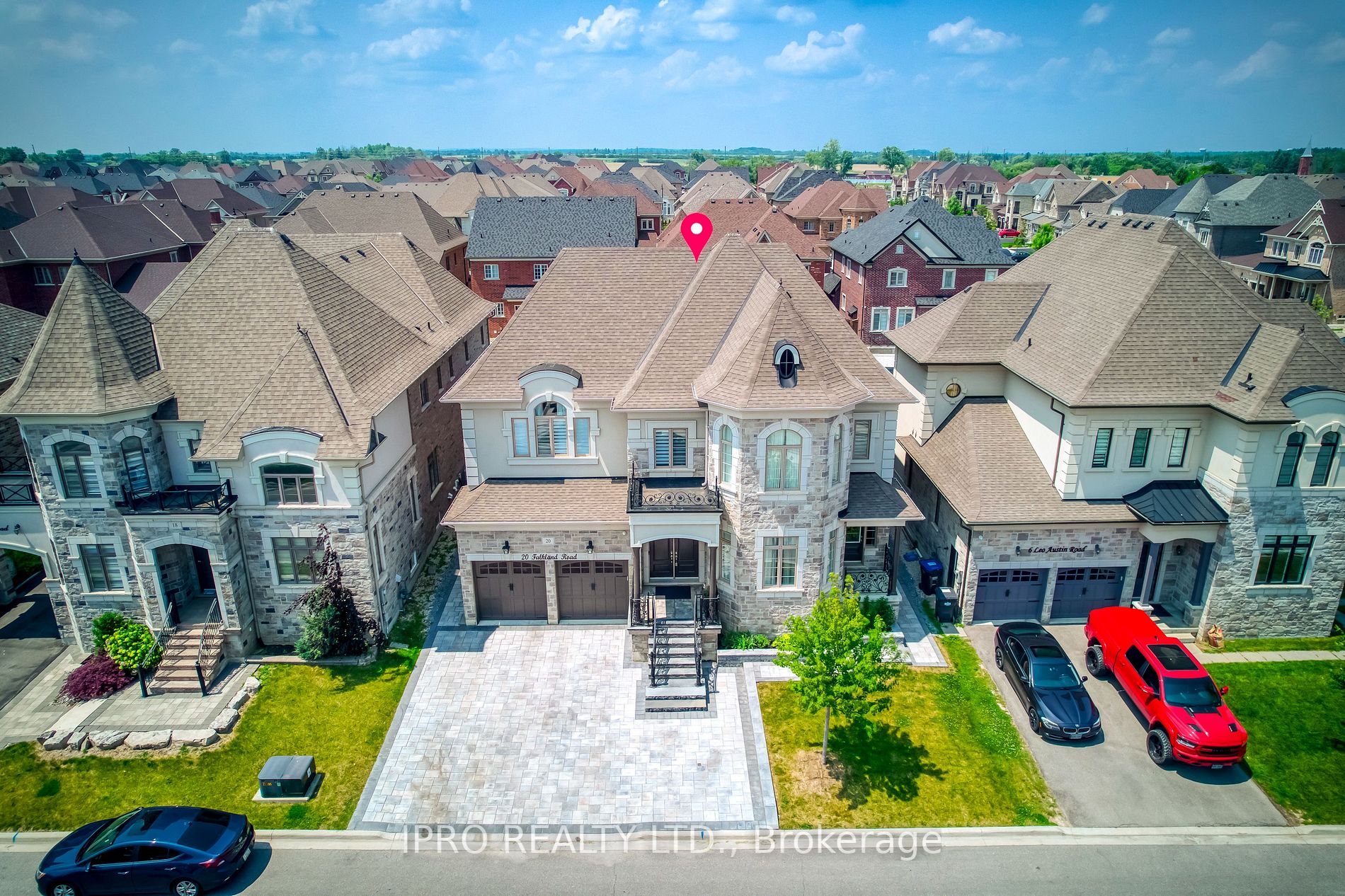 20 Falkland Rd N