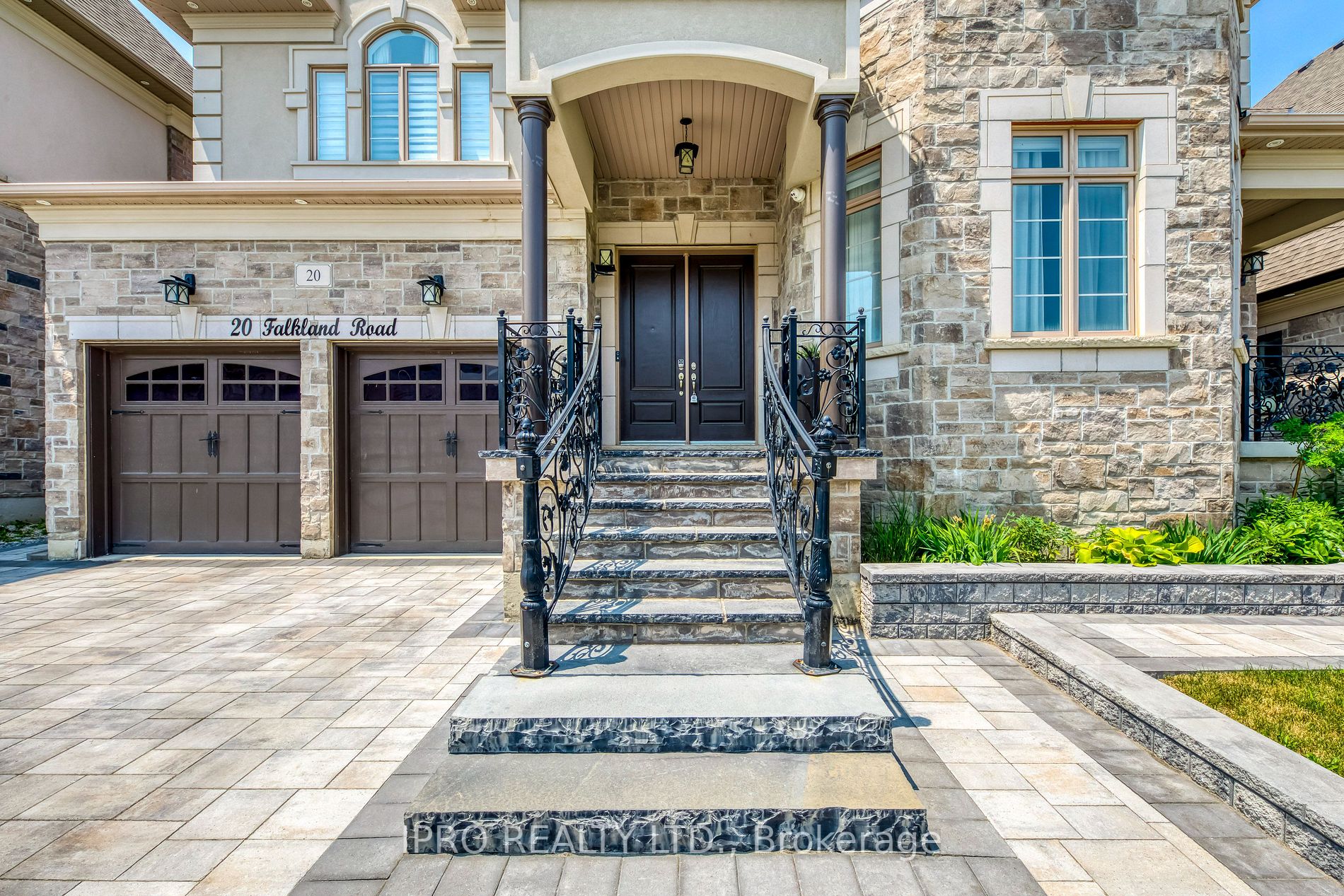 20 Falkland Rd N