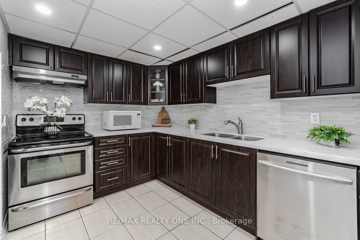 145 Hillcrest Ave, #1902