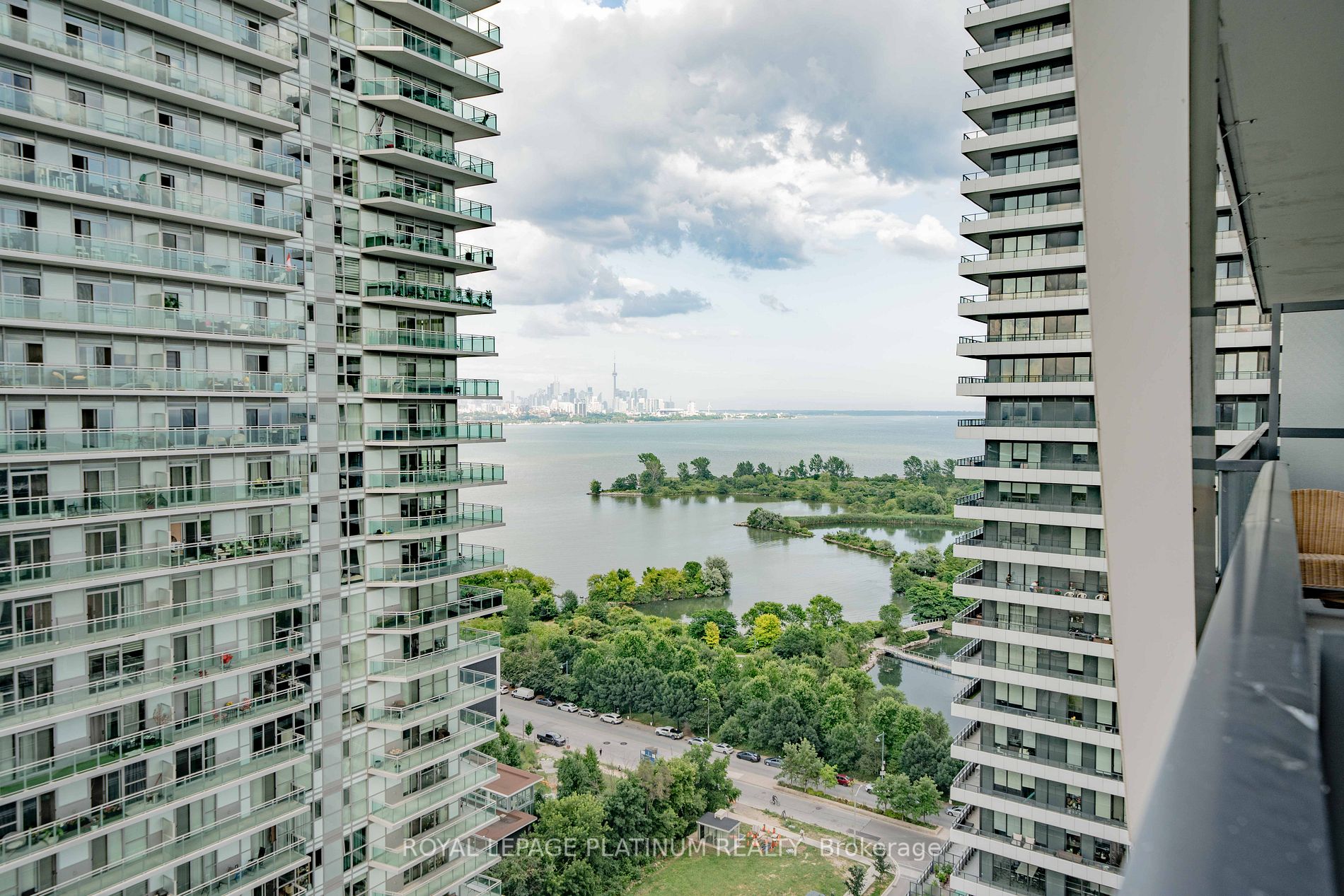 30 Shore Breeze Dr, #1814