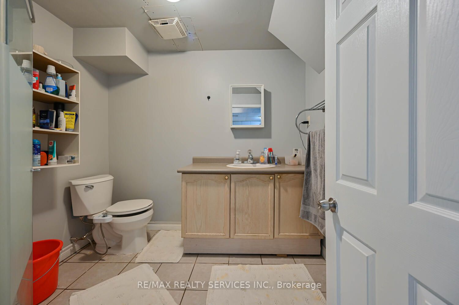 110 Rutherford Rd N