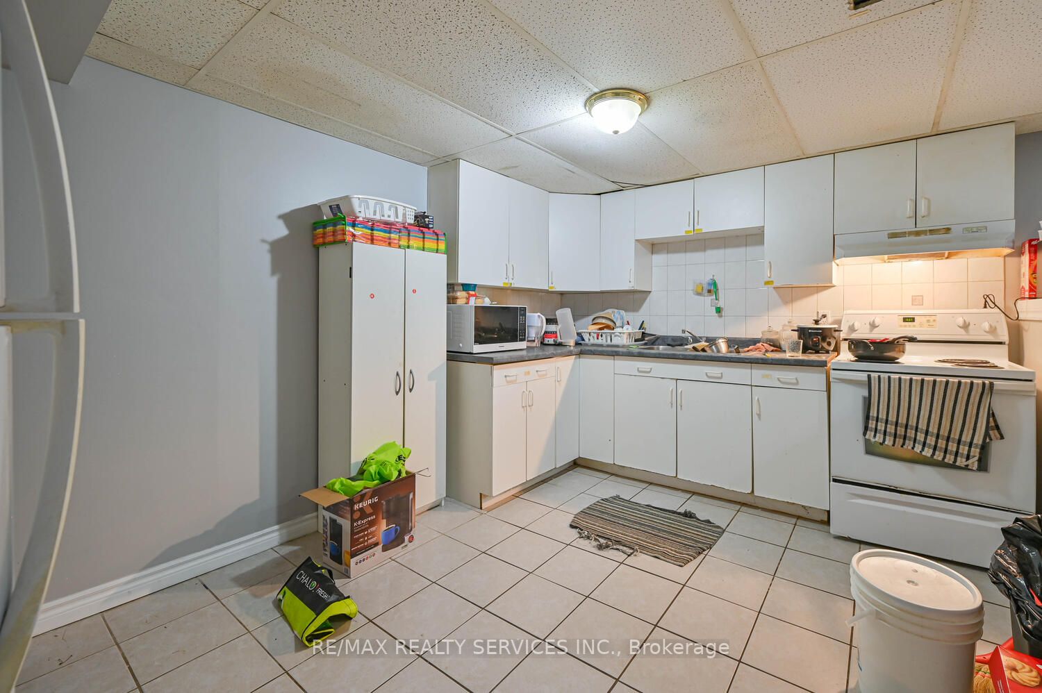 110 Rutherford Rd N