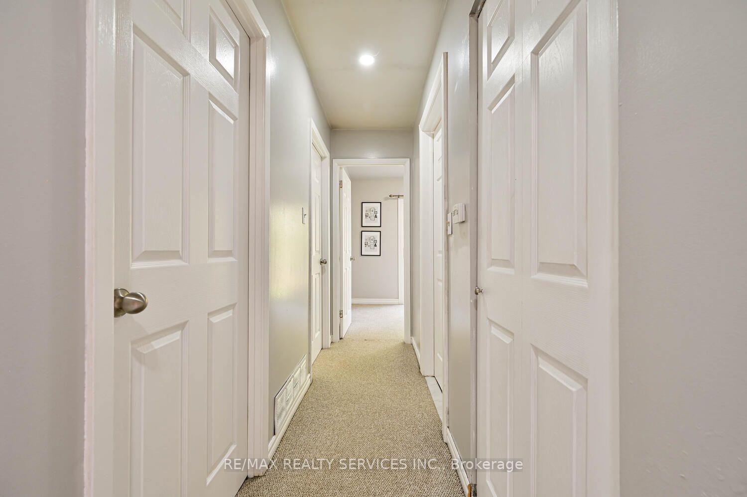 110 Rutherford Rd N