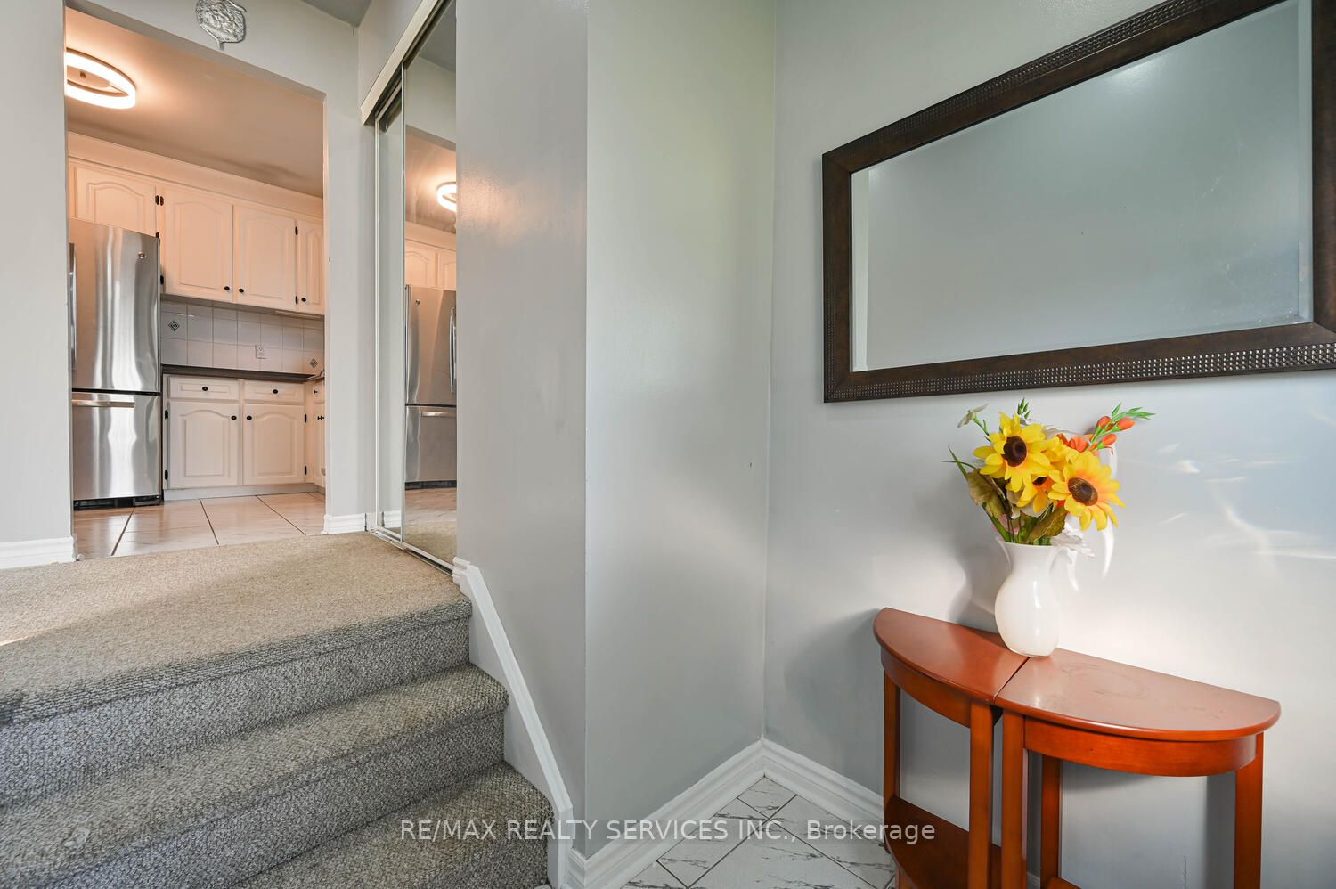 110 Rutherford Rd N