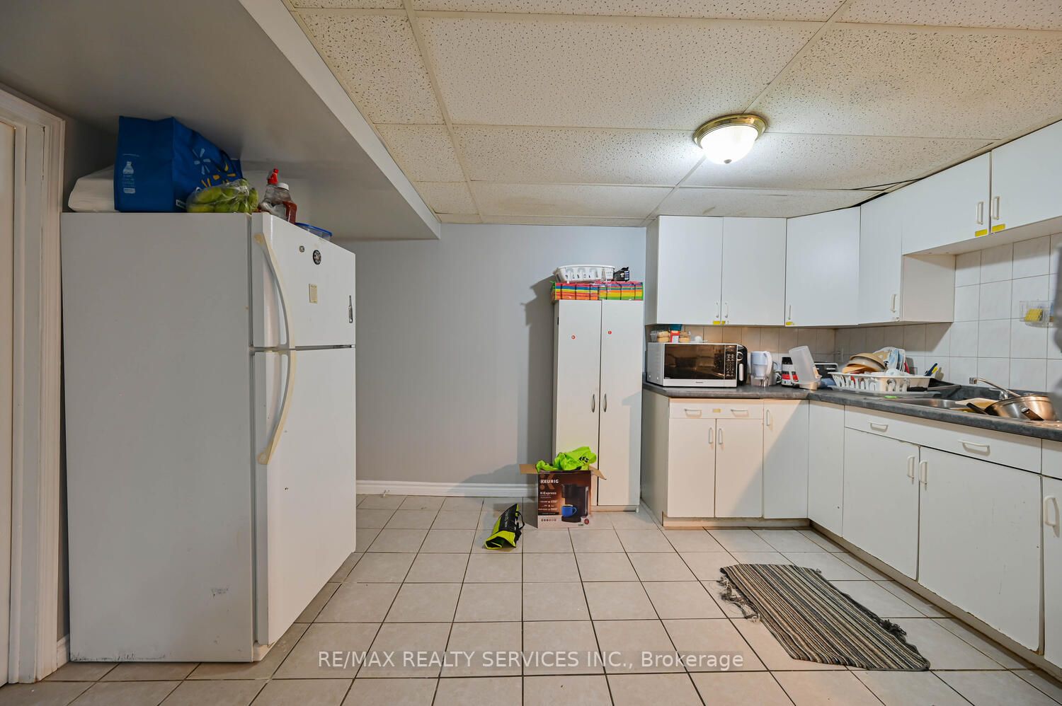 110 Rutherford Rd N