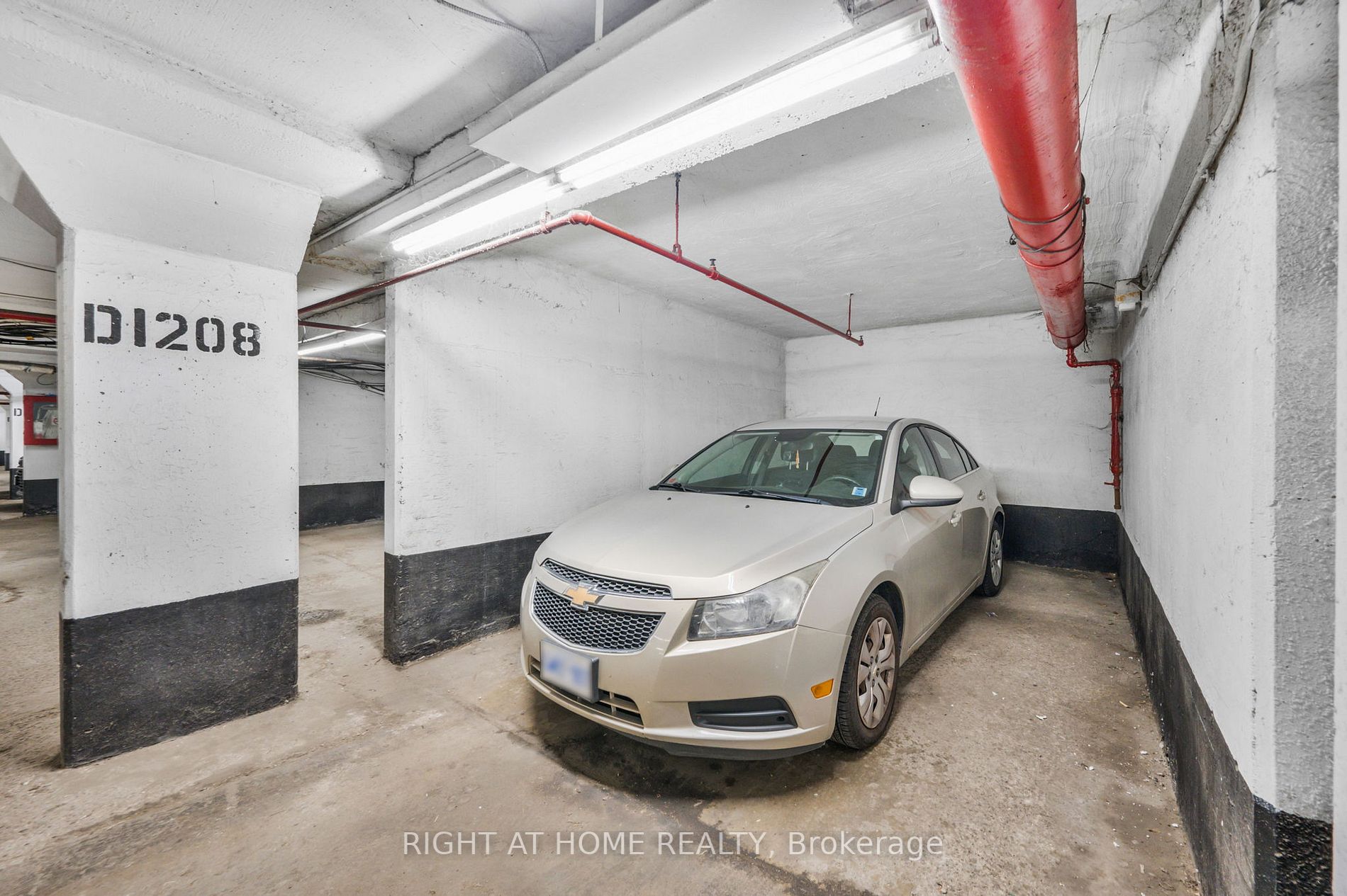 940 Caledonia Rd, #1208