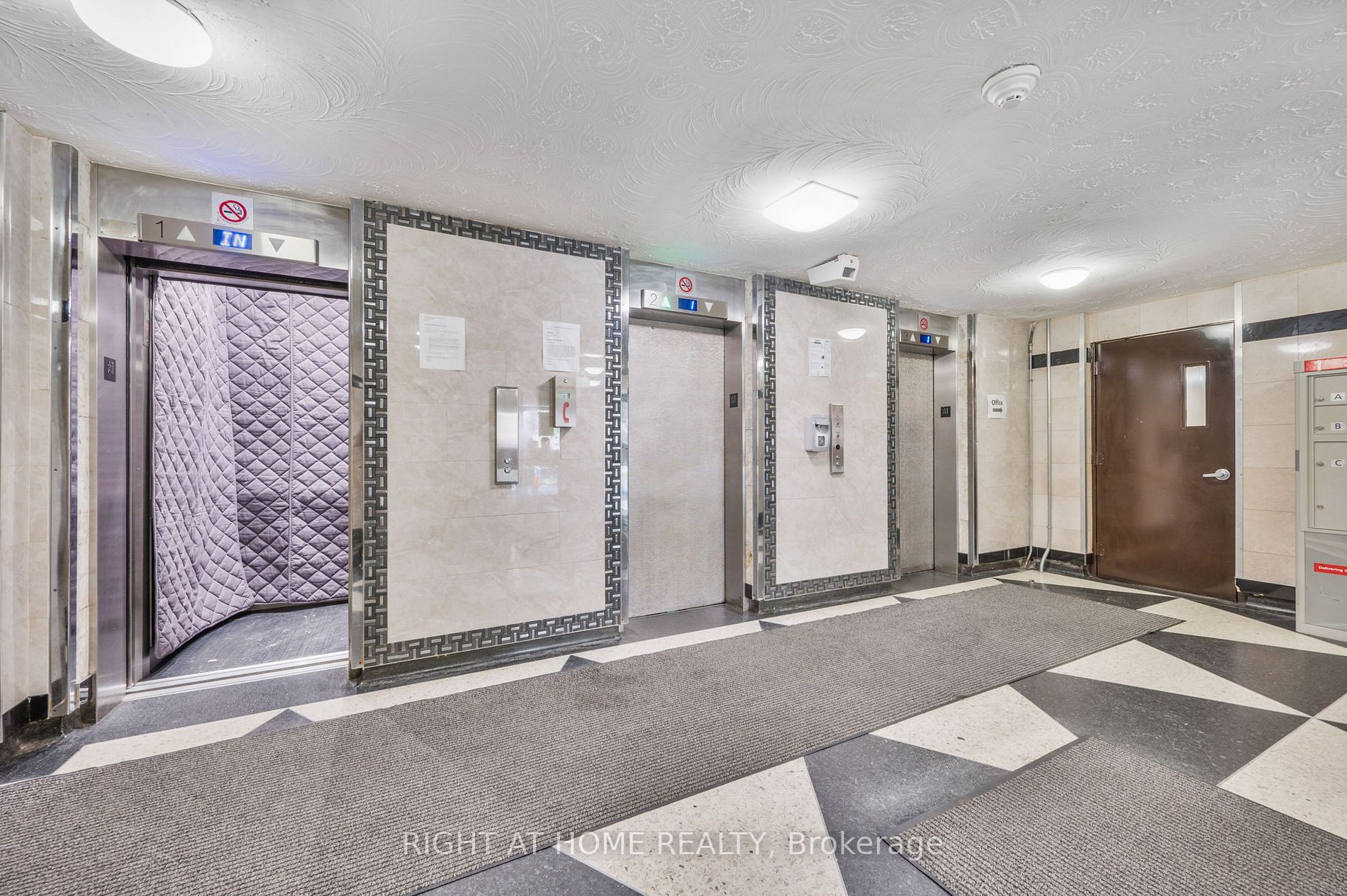 940 Caledonia Rd, #1208