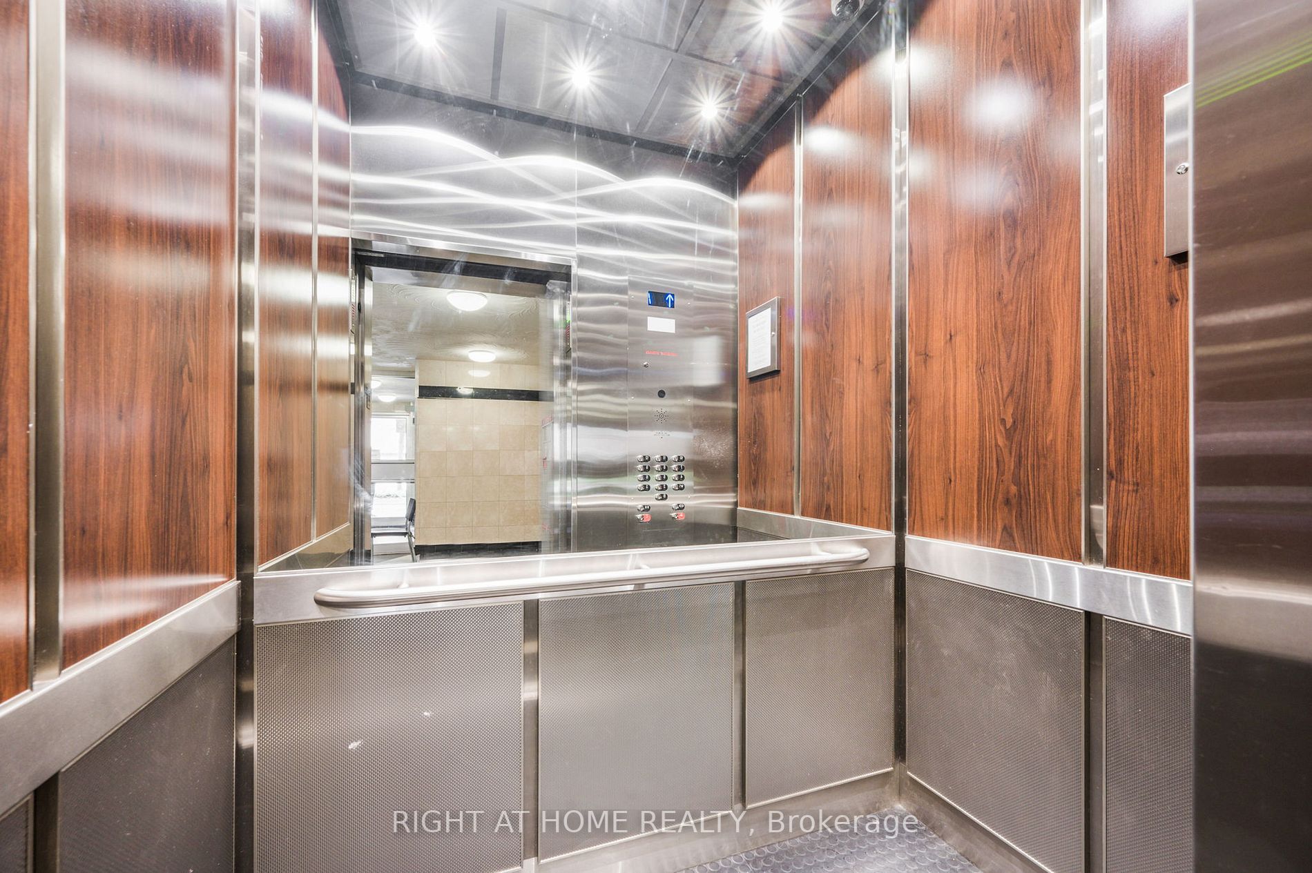 940 Caledonia Rd, #1208