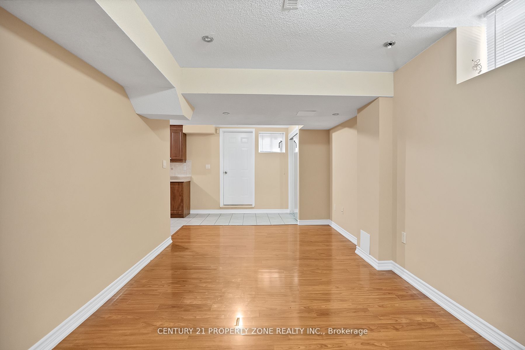 6 Mistybrook Crescent