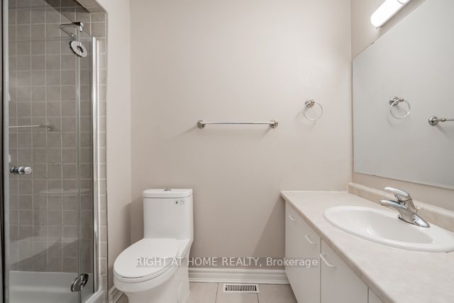 22 Hartnell Sq, #65