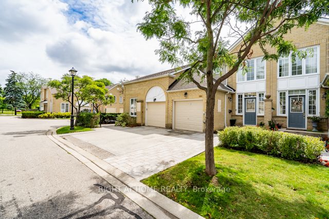 22 Hartnell Sq, #65