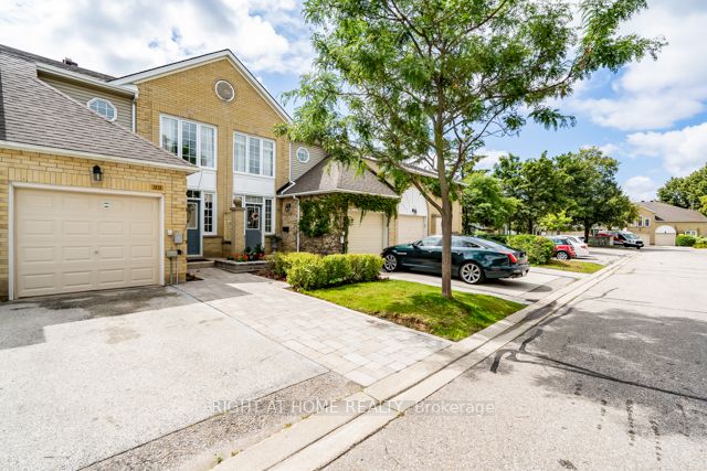 22 Hartnell Sq, #65