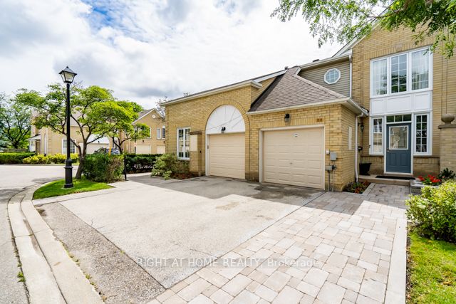 22 Hartnell Sq, #65