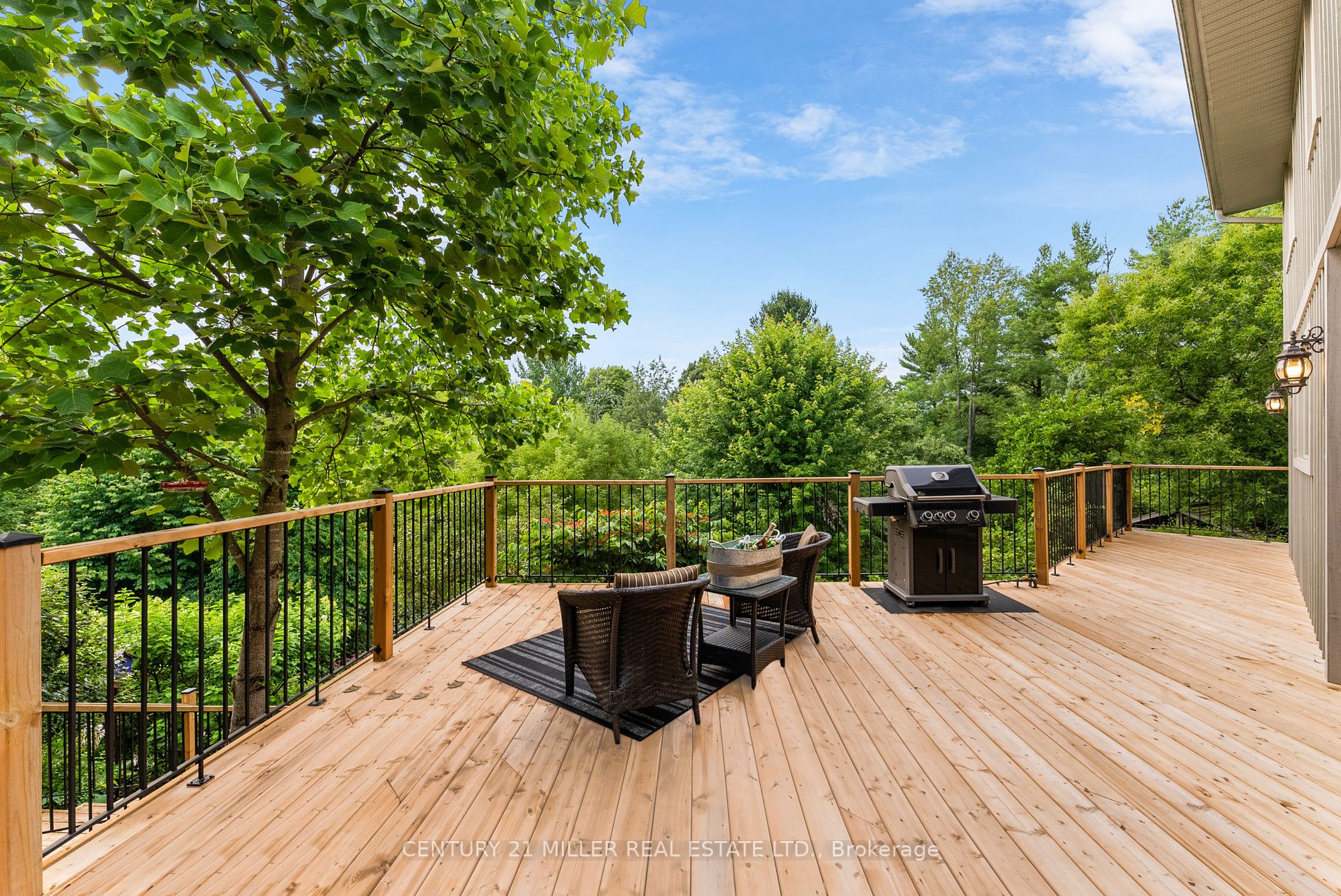 2345 Britannia Rd