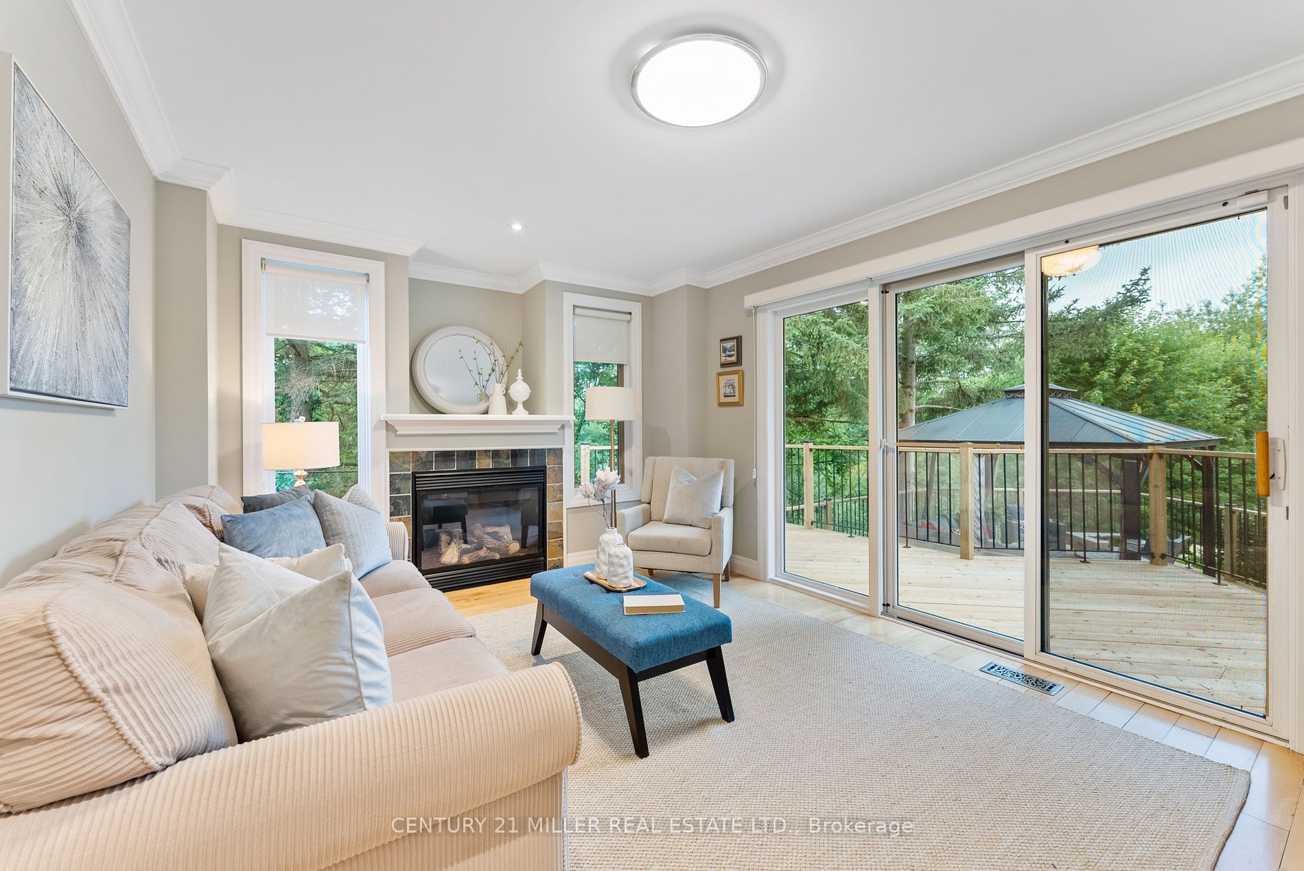 2345 Britannia Rd