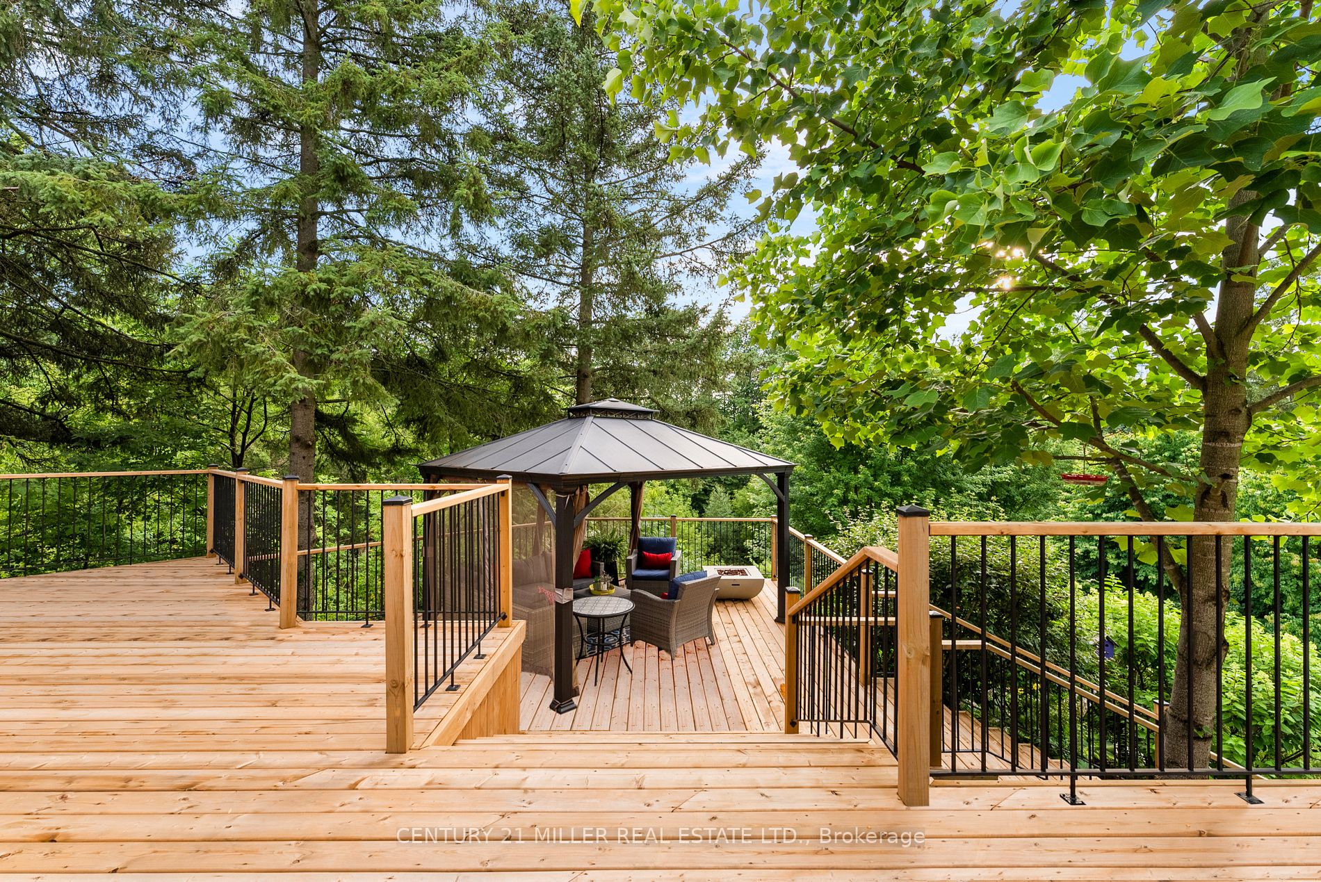 2345 Britannia Rd