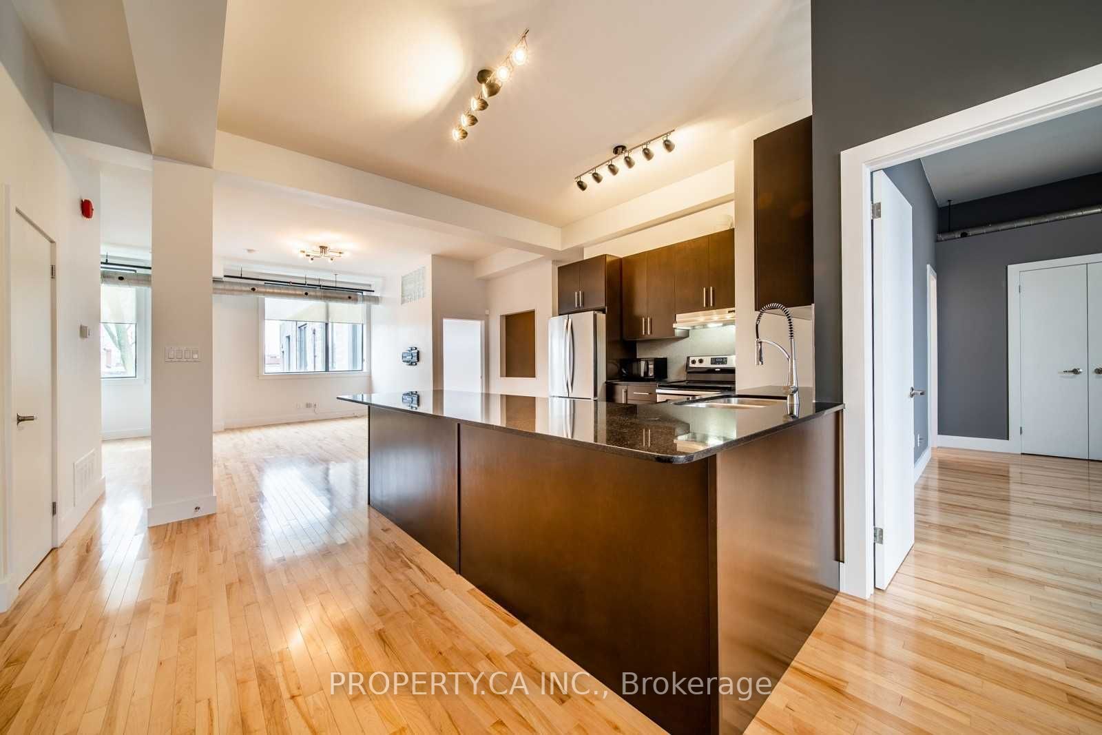 99 Chandos Avenue, #206