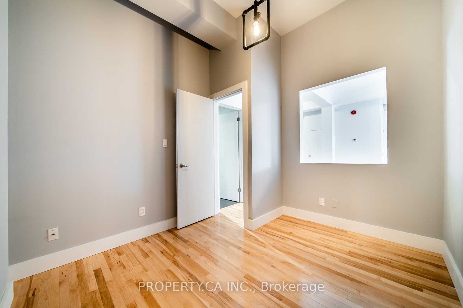 99 Chandos Avenue, #206