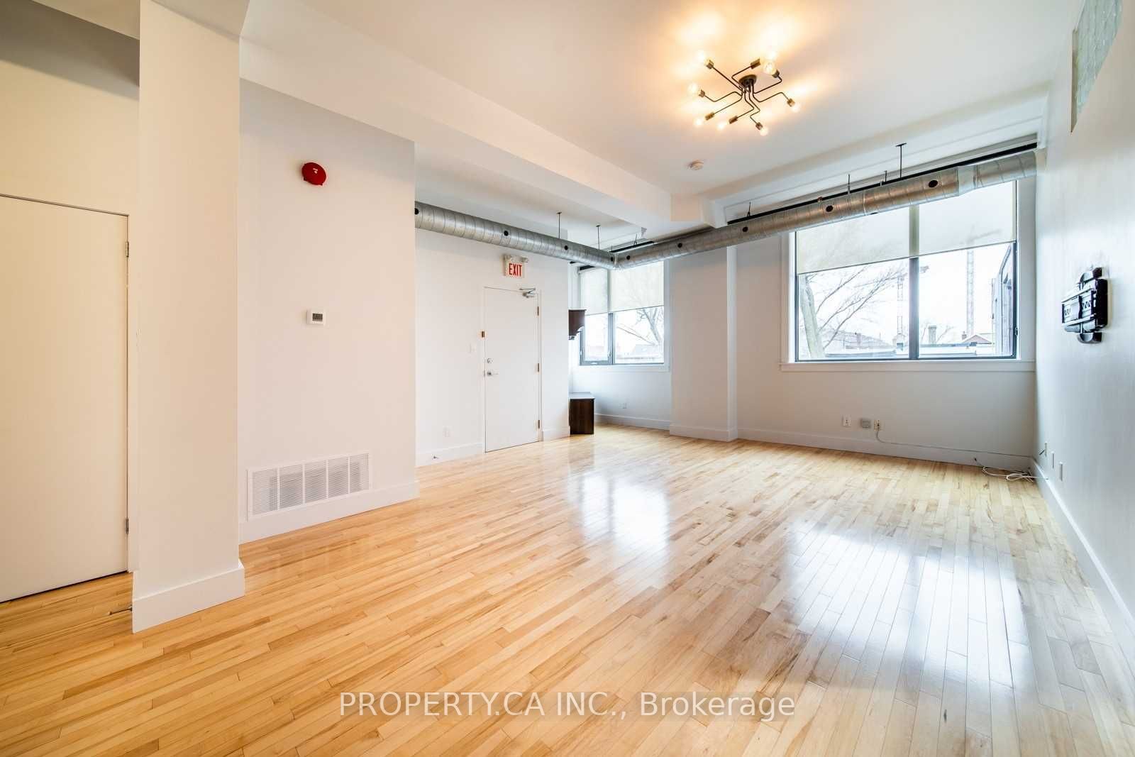 99 Chandos Avenue, #206