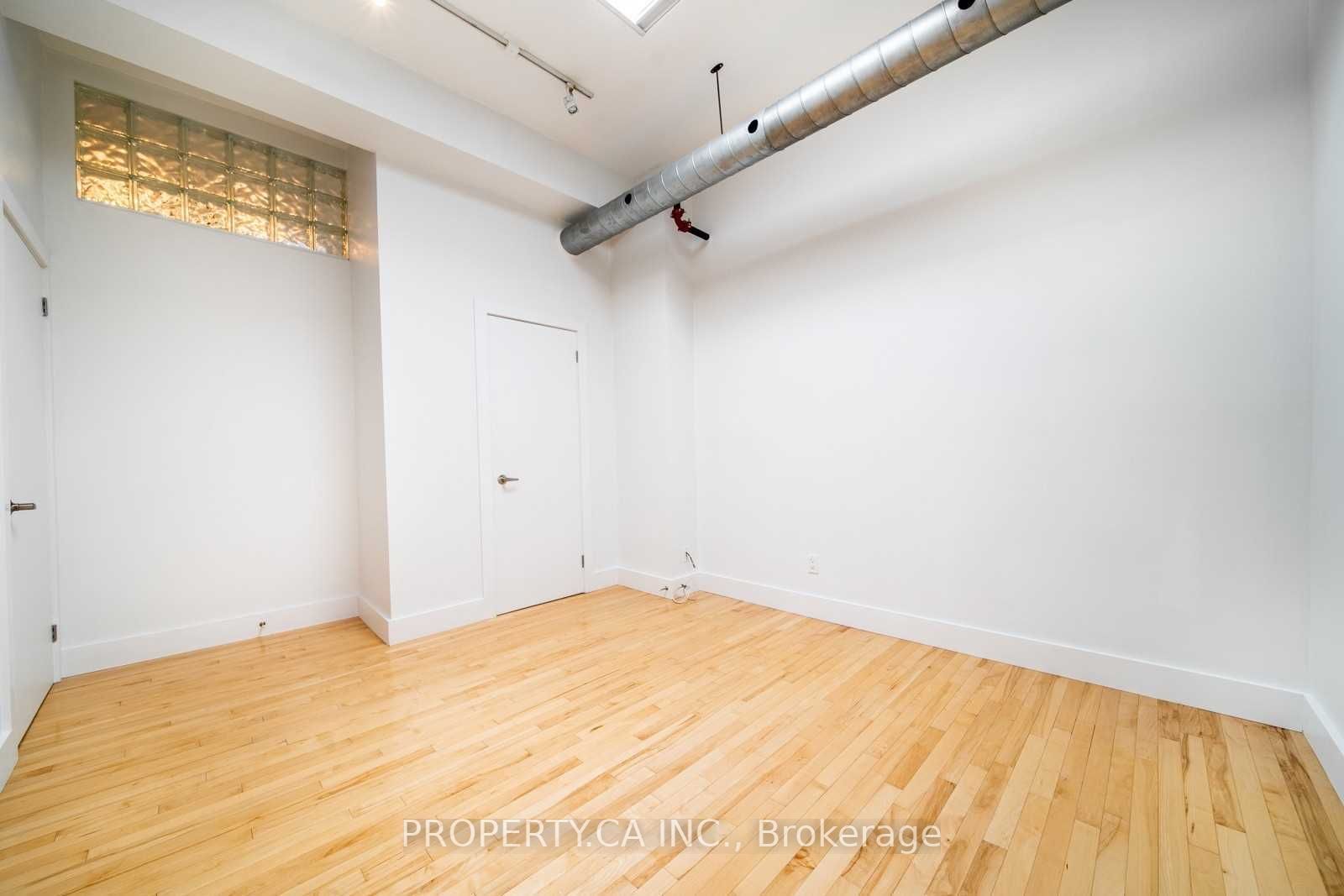 99 Chandos Avenue, #206