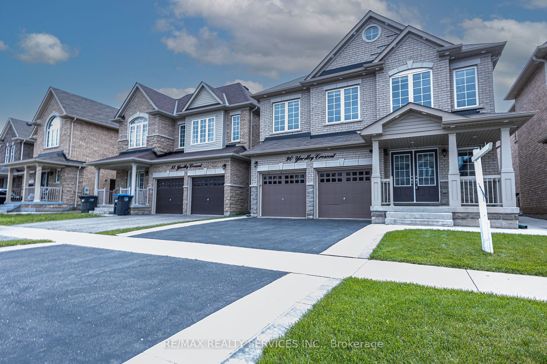 90 Yardley Crescent
