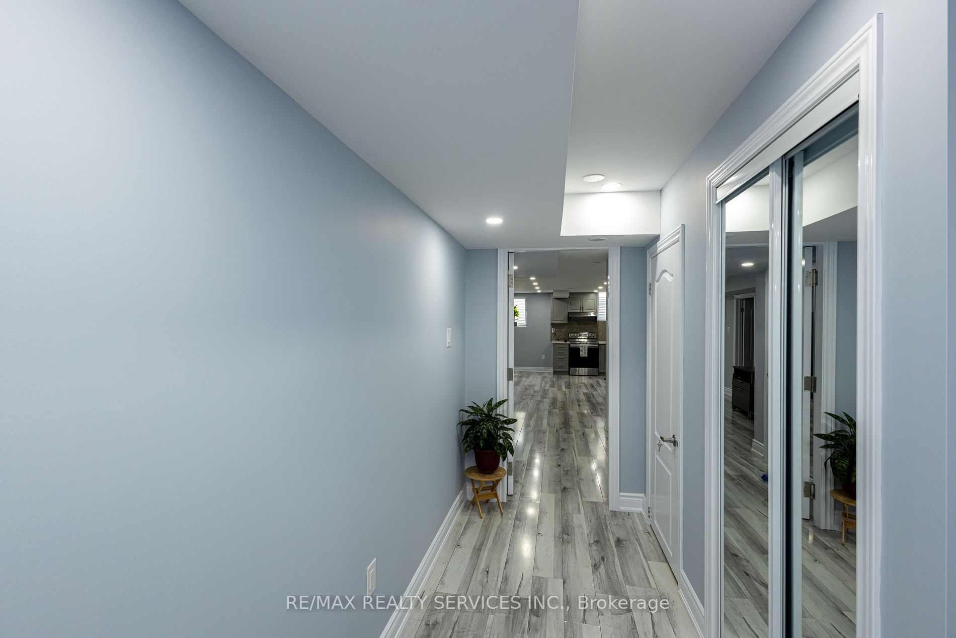 90 Yardley Crescent