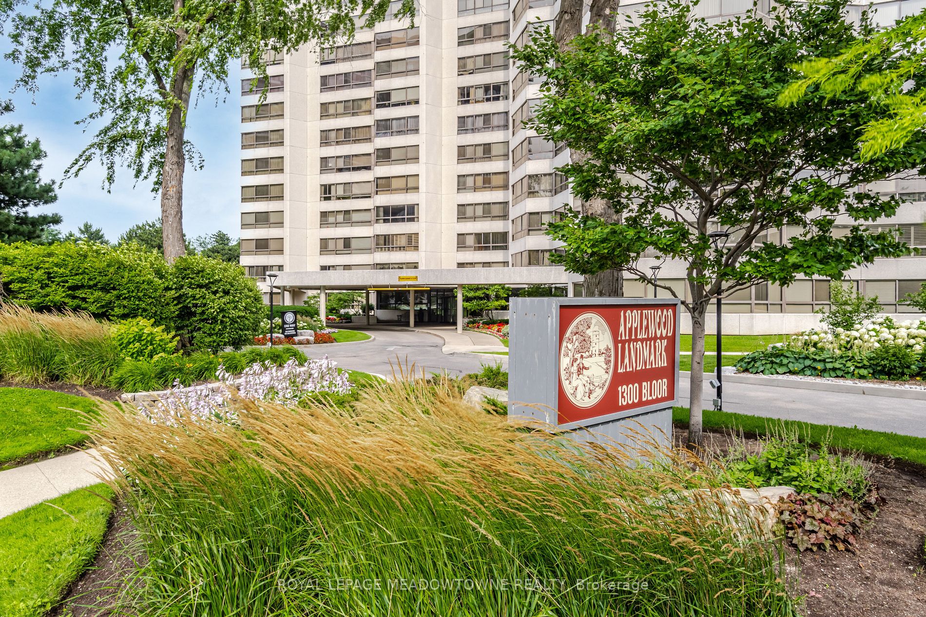 1300 Bloor Street, #PH10