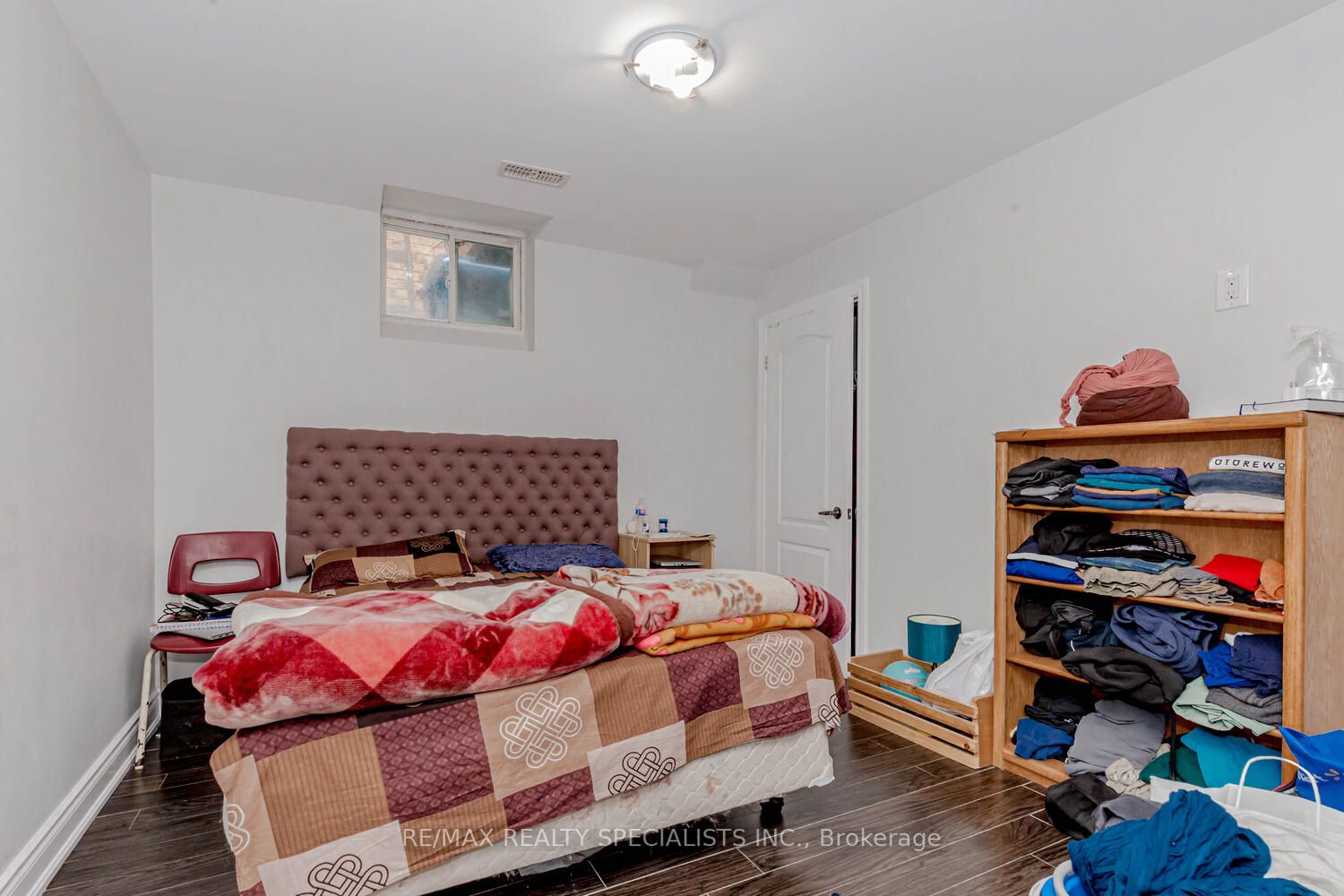 2 Kenora St