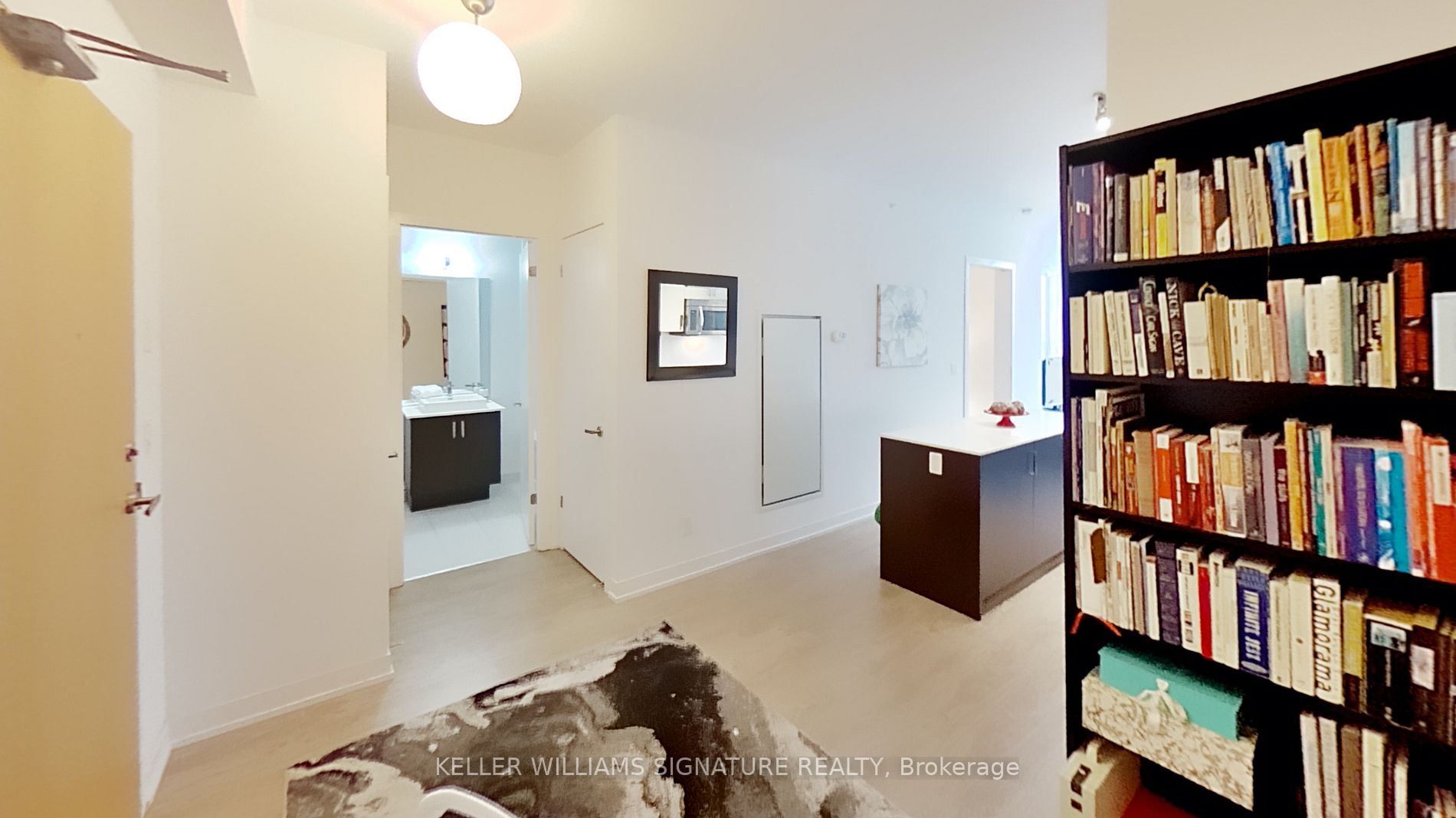 36 Howard Park Ave, #208