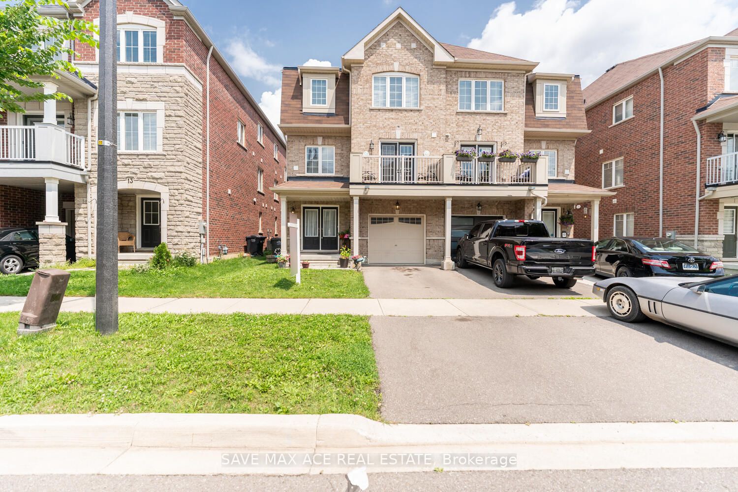 11 Francesco St
