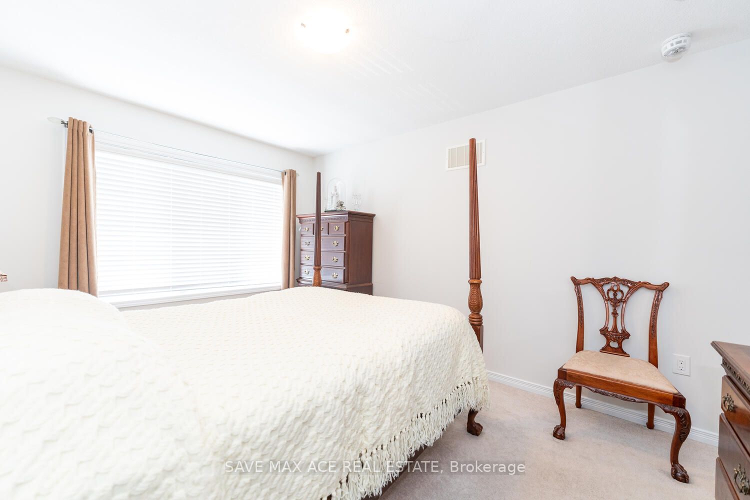 11 Francesco St